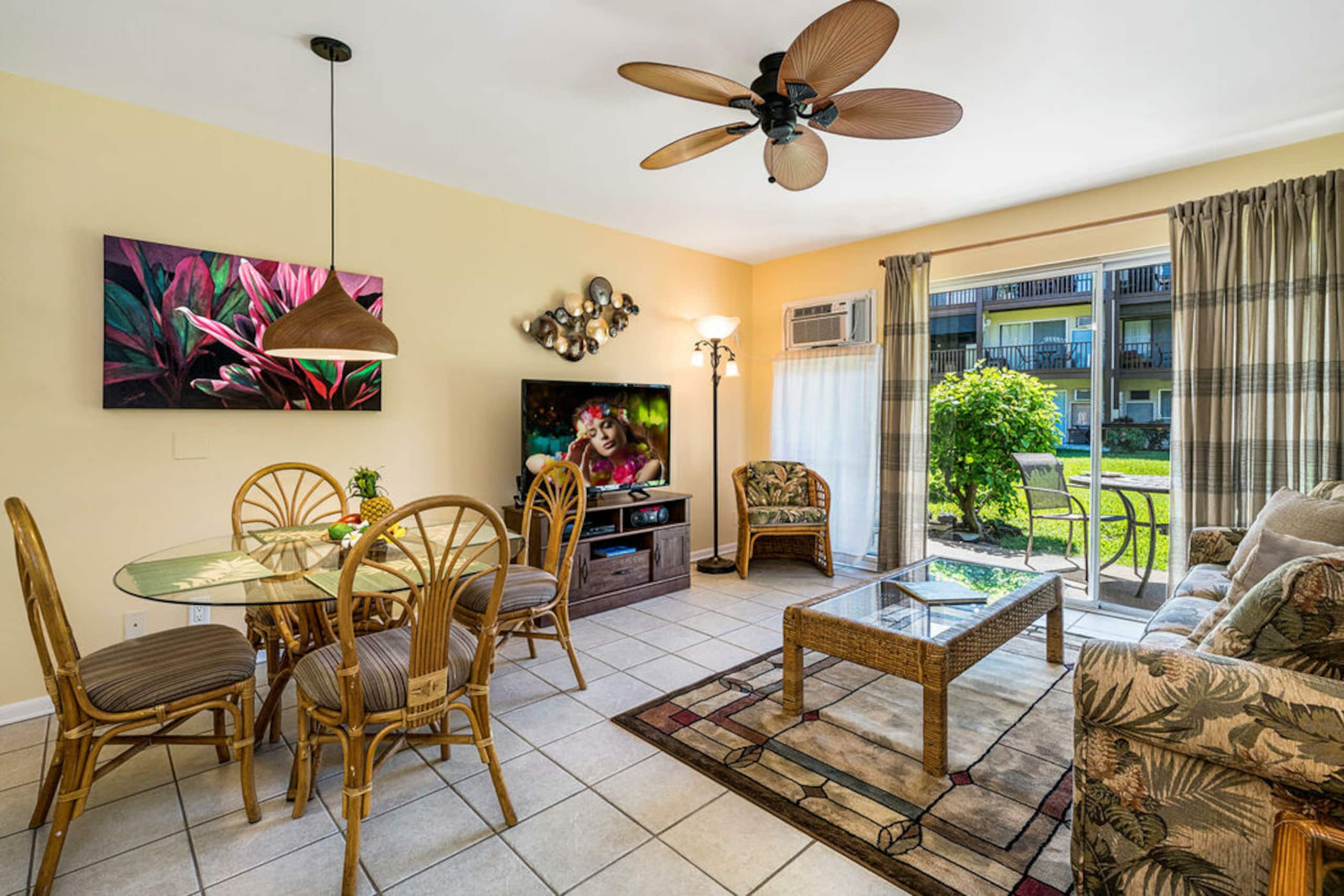 Condo in Kailua-Kona · ★4.71 · 1 bedroom · 2 beds · 1 private bath - Image 2