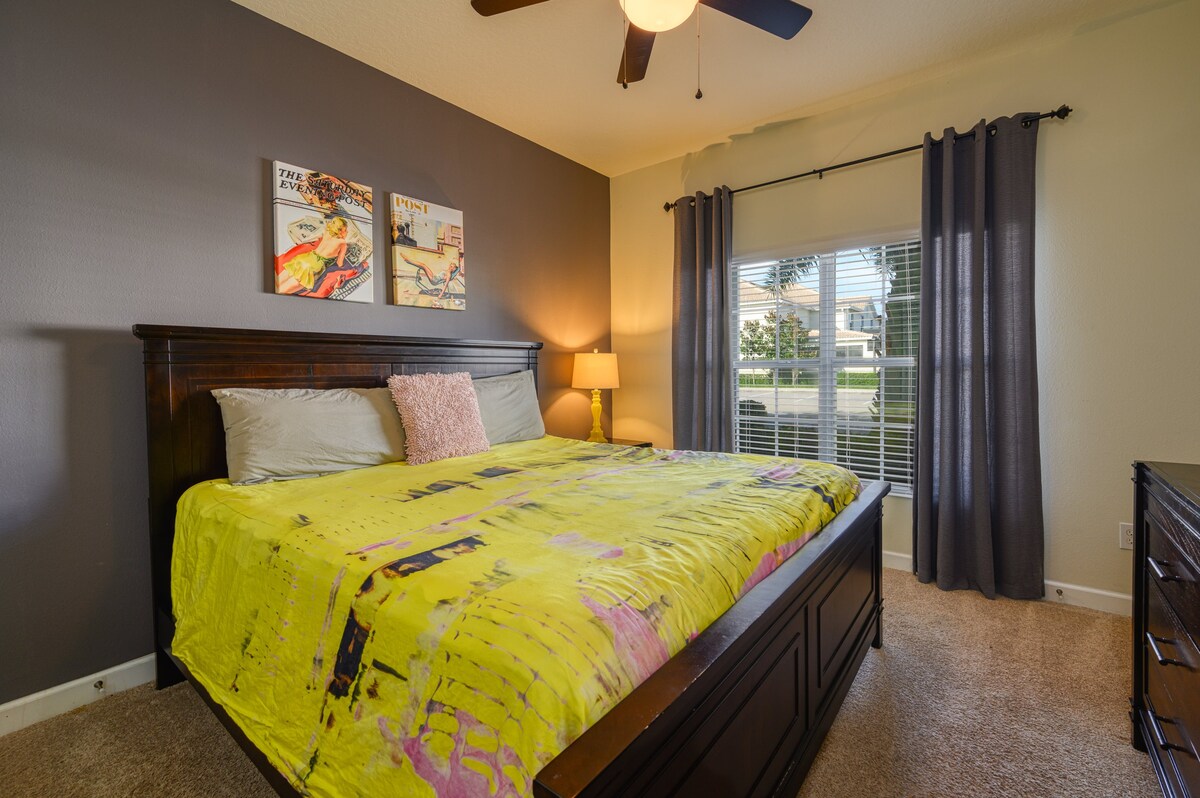 Спална соба со спуштање