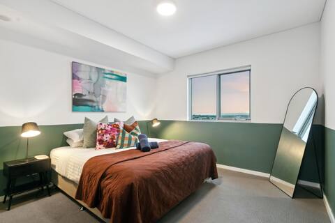 Skyline Haven East Perth | 3BR City Views, Parking