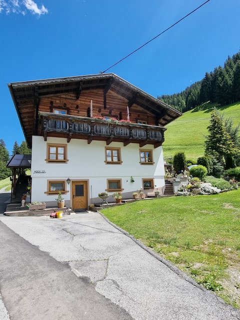 Zipparashof by Interhome