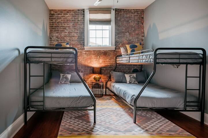 Designer Bohemian Loft on Iconic Magazine Street gallery image 5