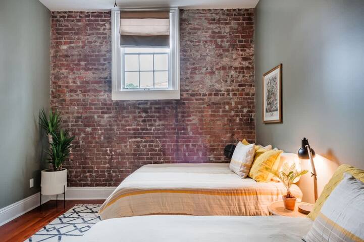 Designer Bohemian Loft on Iconic Magazine Street gallery image 4