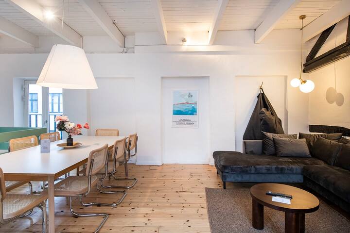 The Townhouse by Daniel&Jacob’s gallery image 4