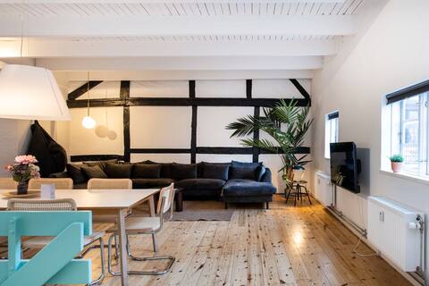 The Townhouse by Daniel & Jacob's