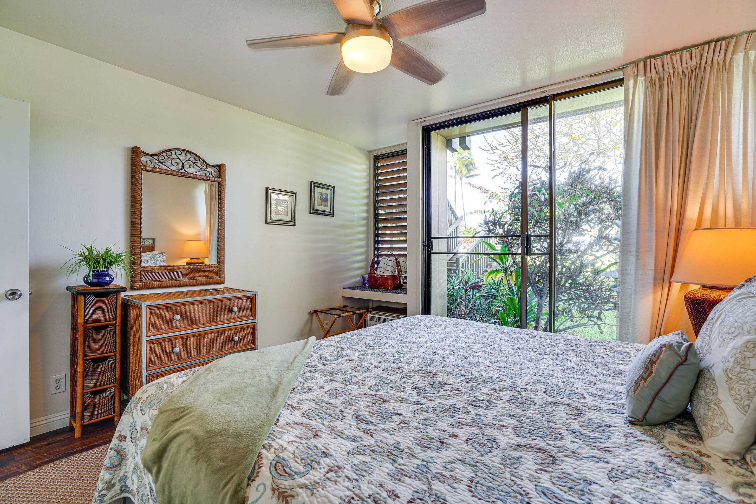 Condo in Kahuku · ★4.69 · 1 bedroom · 2 beds · 1 private bath - Image 14