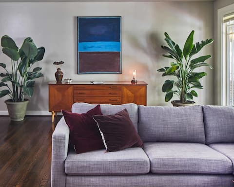 Apt2@EdenBrae - Walkable Southern Gothic Mansion