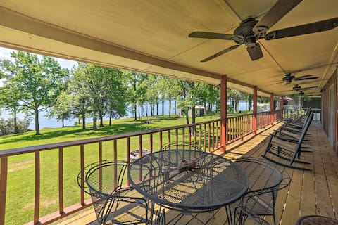 Waterfront Tennessee Home on Kentucky Lake w/ Deck