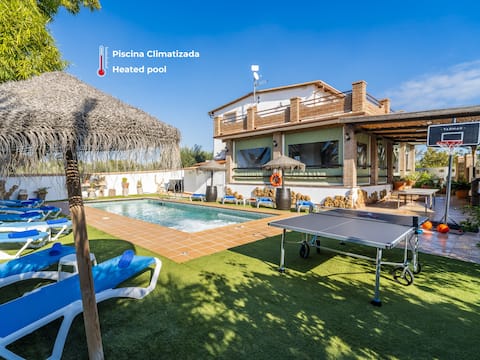 Cubo's Casa Rural Tirado & Heated Pool