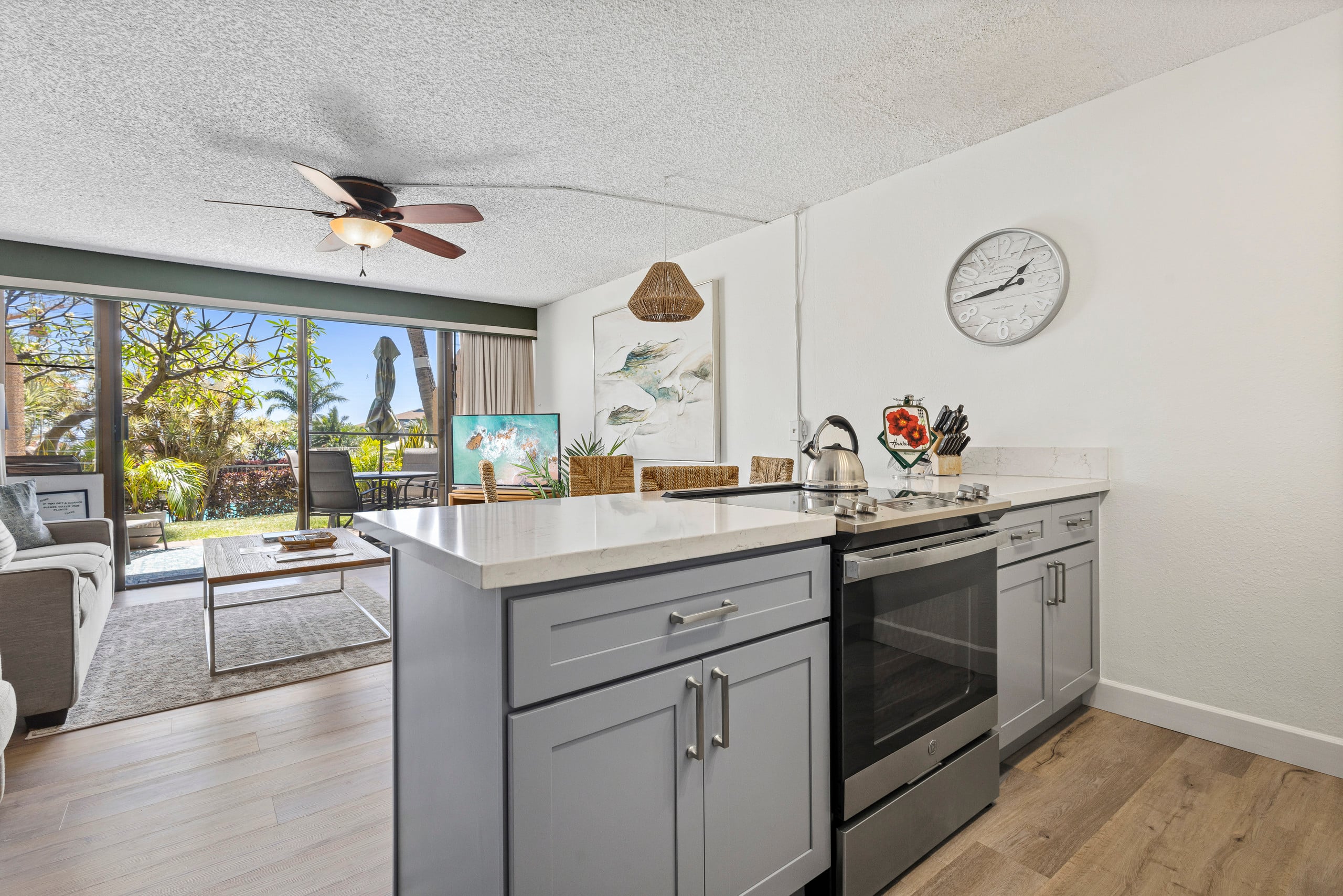 Condo in Kihei · ★4.17 · 1 bedroom · 2 beds · 1 bath - Image 10