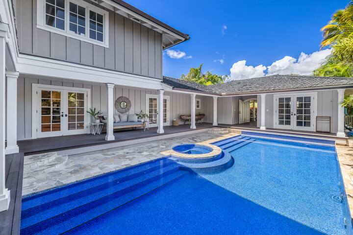 Luxe Moana Lani Oceanfront Home w/ Pool & Jacuzzi gallery image 2