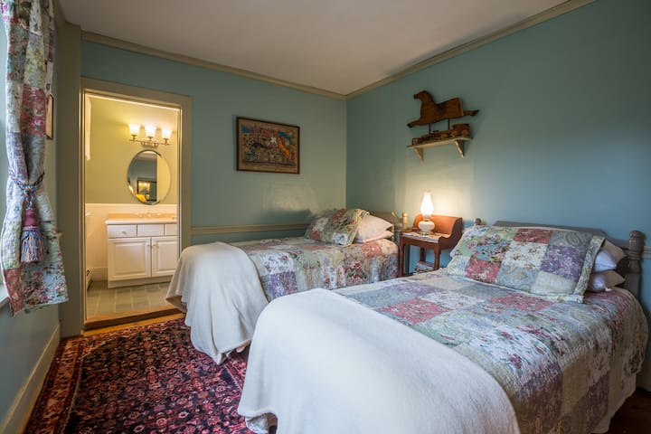 Dvije spavaće sobe s WC-om