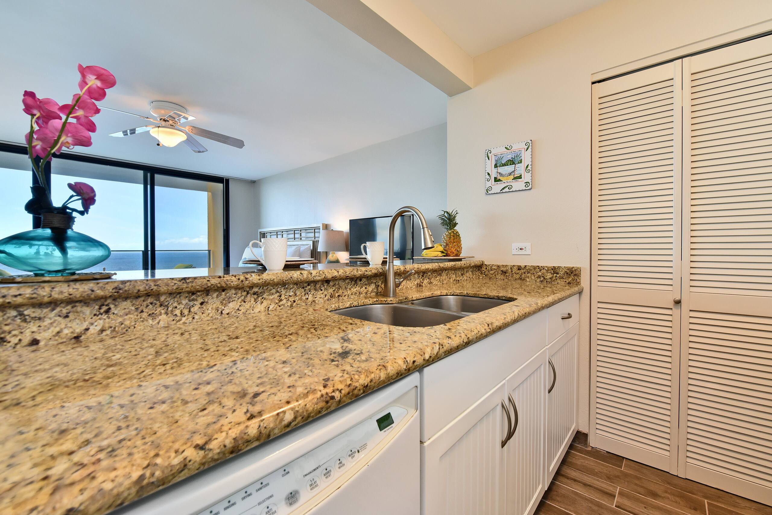 Condo in Lahaina · ★4.87 · 1 bedroom · 1 bed · 1 bath - Image 20
