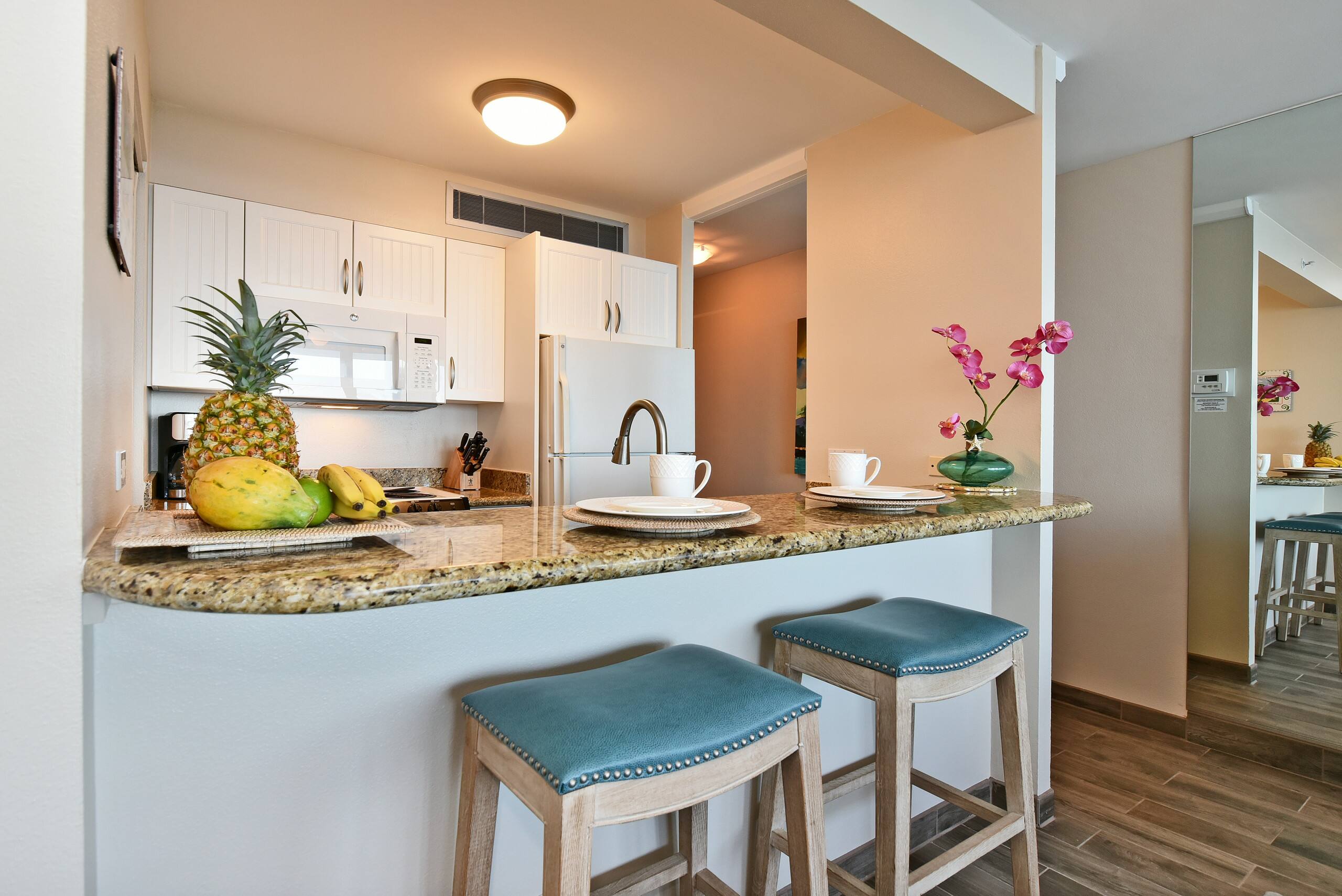 Condo in Lahaina · ★4.87 · 1 bedroom · 1 bed · 1 bath - Image 18