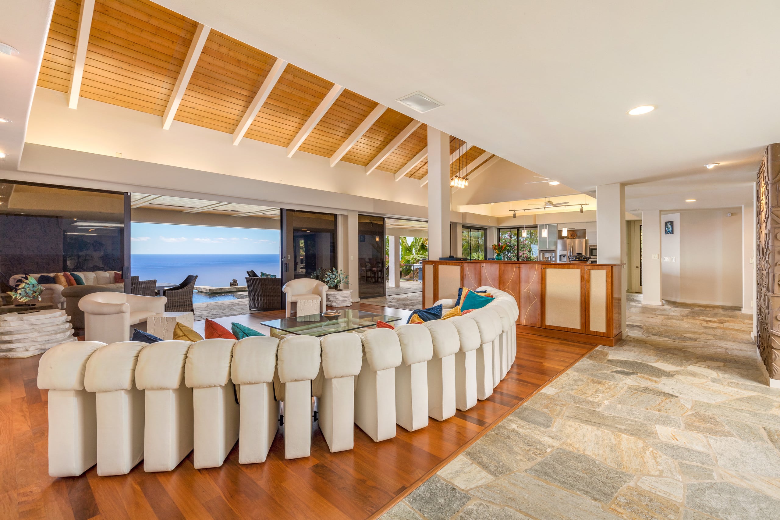 Home in Kailua-Kona · ★4.66 · 4 bedrooms · 5 beds · 3.5 baths - Image 21