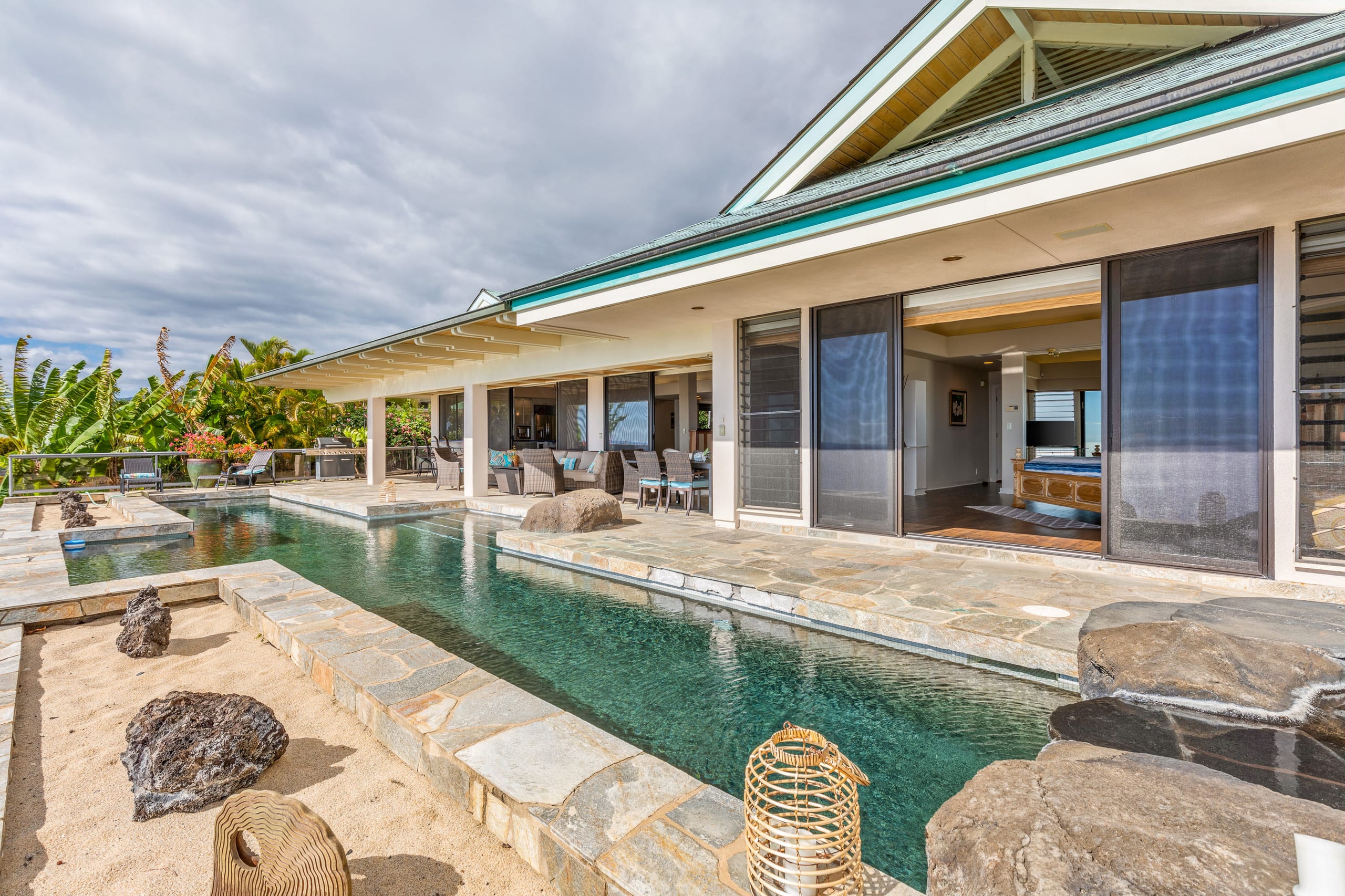 Home in Kailua-Kona · ★4.66 · 4 bedrooms · 5 beds · 3.5 baths - Image 16