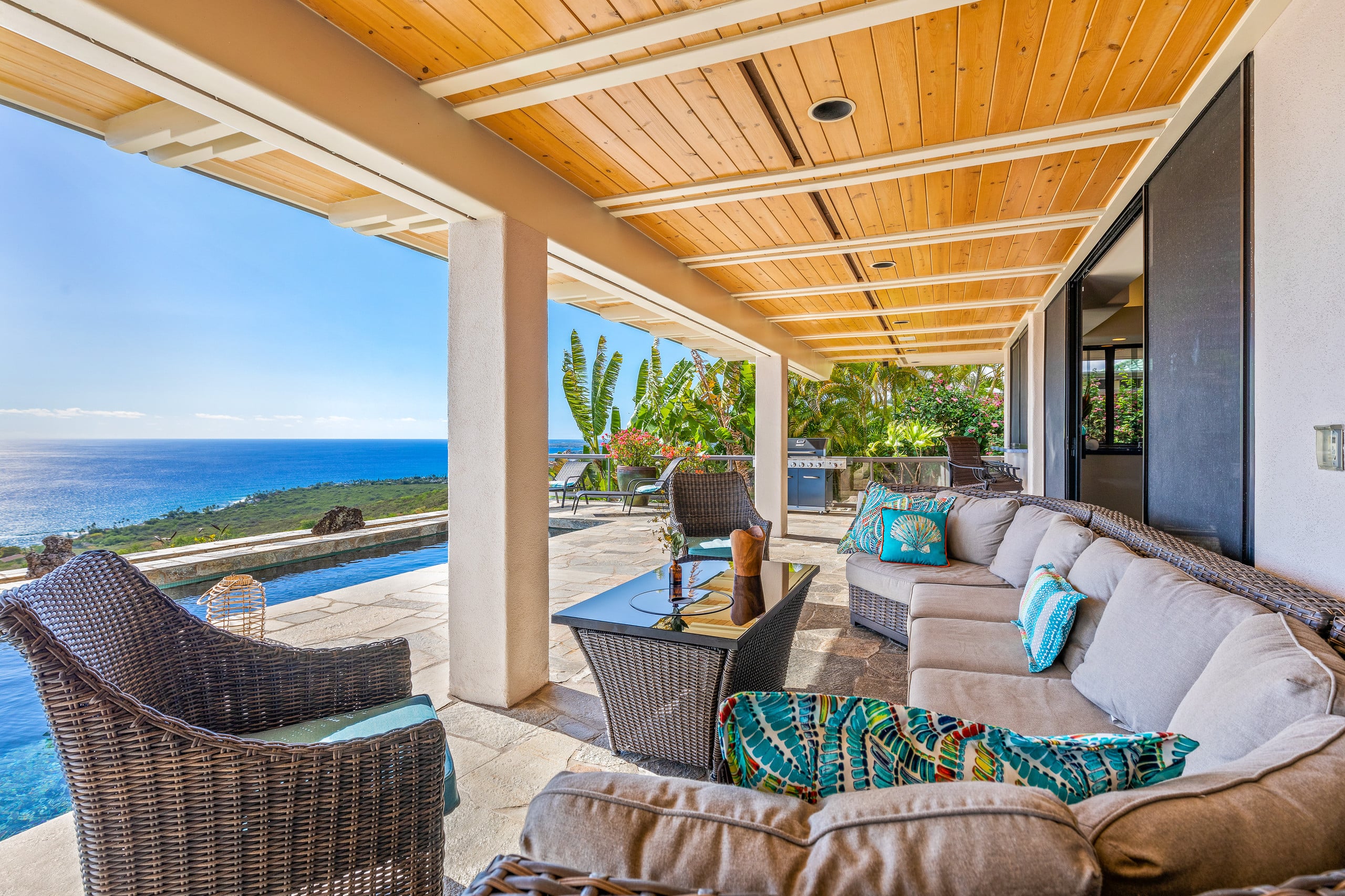 Home in Kailua-Kona · ★4.66 · 4 bedrooms · 5 beds · 3.5 baths - Image 10