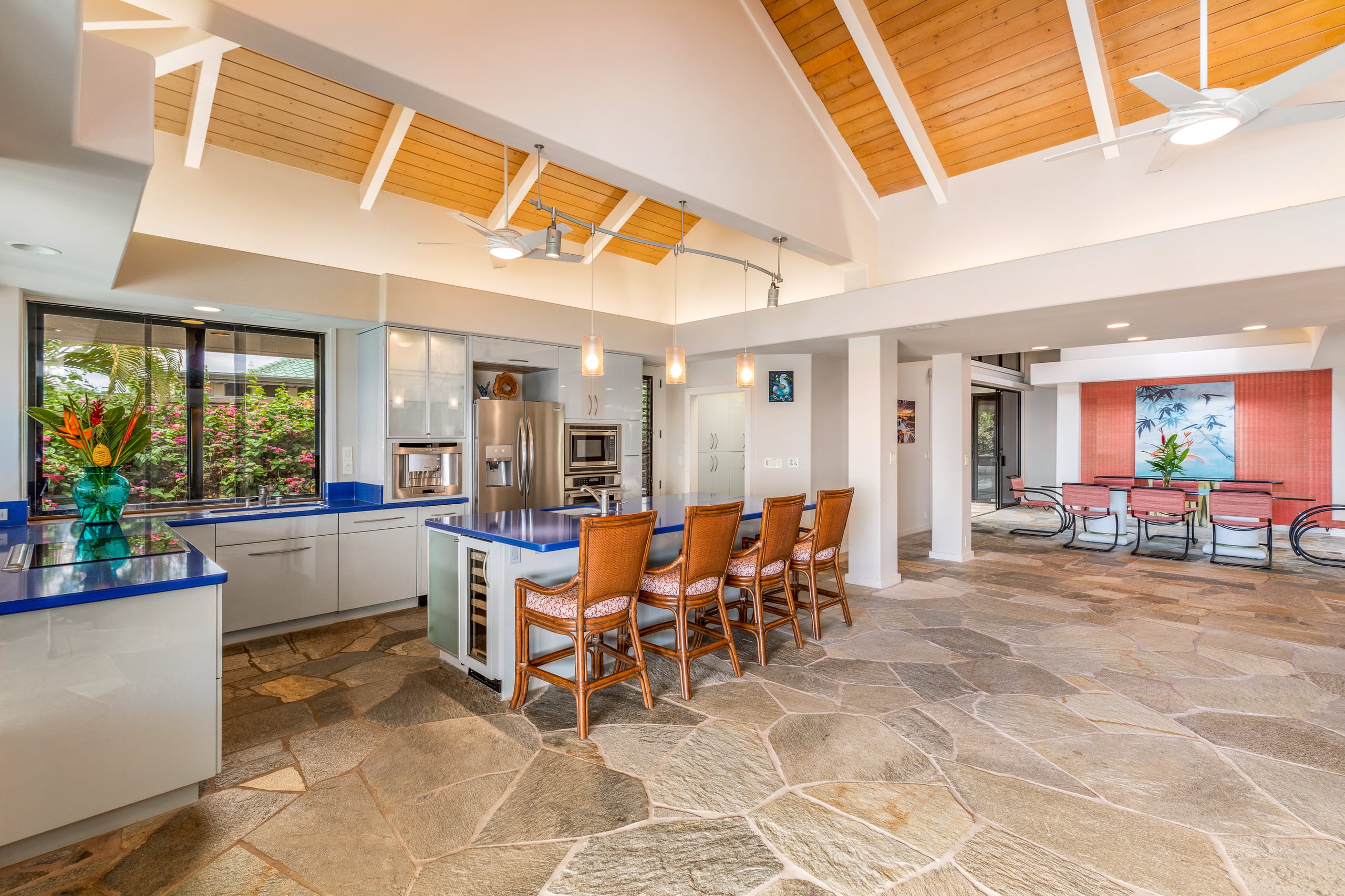Home in Kailua-Kona · ★4.66 · 4 bedrooms · 5 beds · 3.5 baths - Image 25