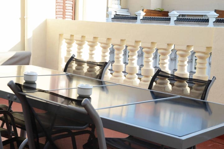 GV6, ÁTICO INCREÍBLE CON 2 TERRAZAS Y VISTAS EN GRAN VIA