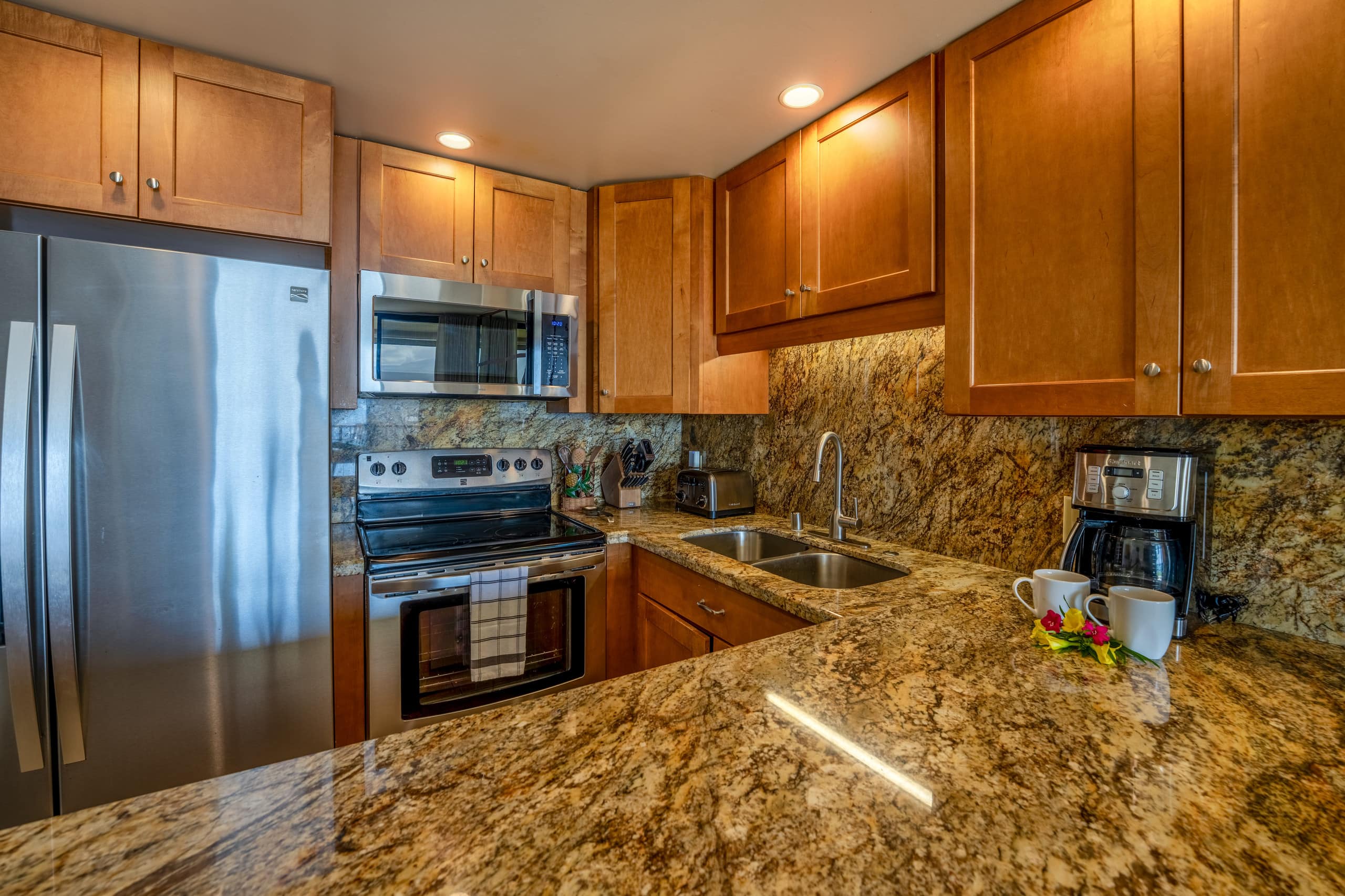 Condo in Wailuku · ★4.85 · 1 bedroom · 2 beds · 1 bath - Image 12