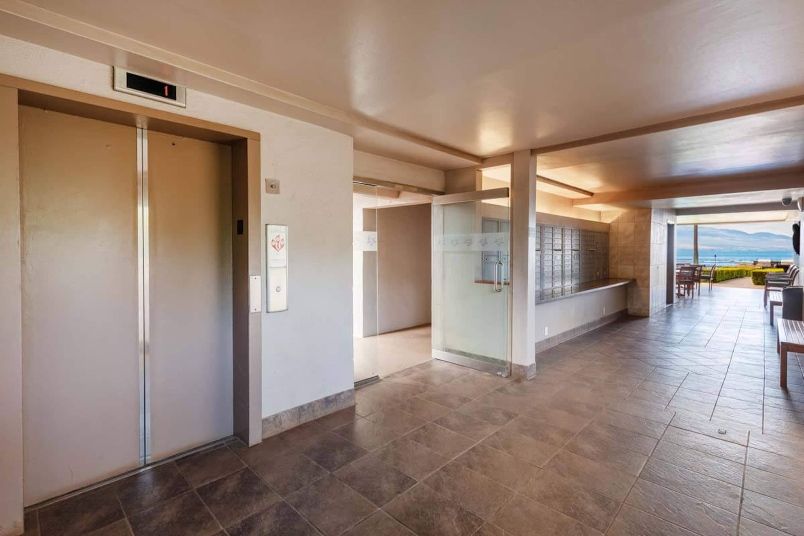 Condo in Wailuku · ★4.85 · 1 bedroom · 2 beds · 1 bath - Image 45