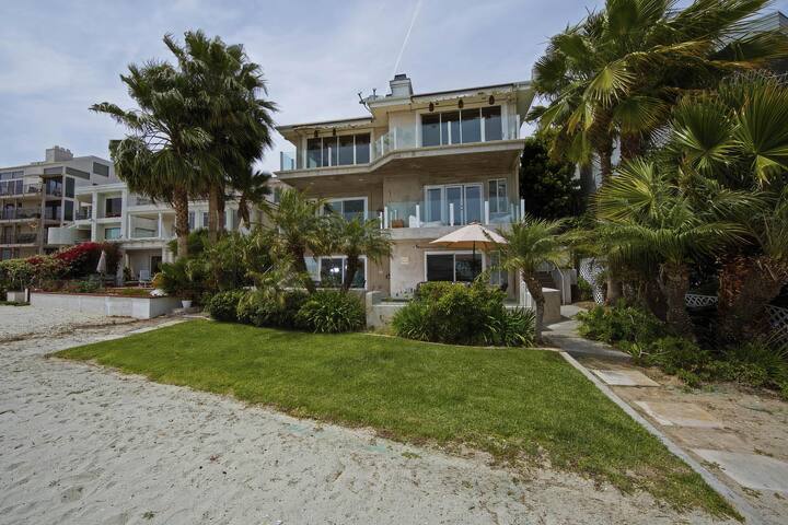 Bay Front Luxury A MUST SEE! gallery image 3