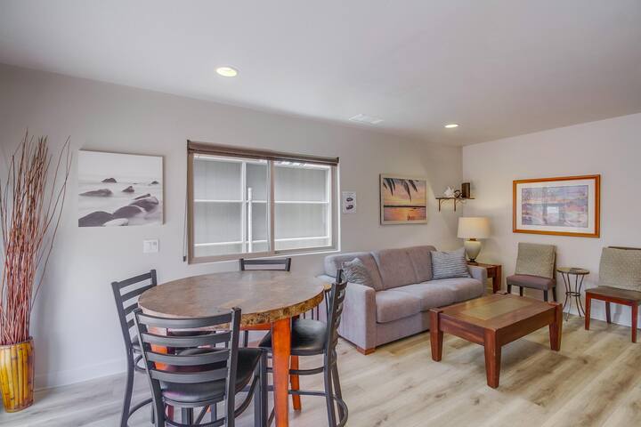 Isthmus Vacation Multi-Family Home, Rooftop deck! gallery image 3