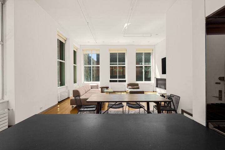 Soho Haven | 3BR Soho Loft with Keyed Elevator gallery image 4