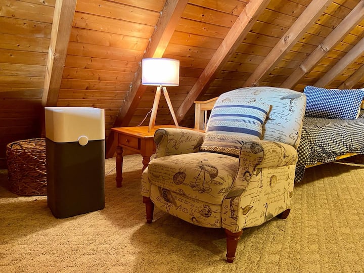 Bekväm sittstol på loftet