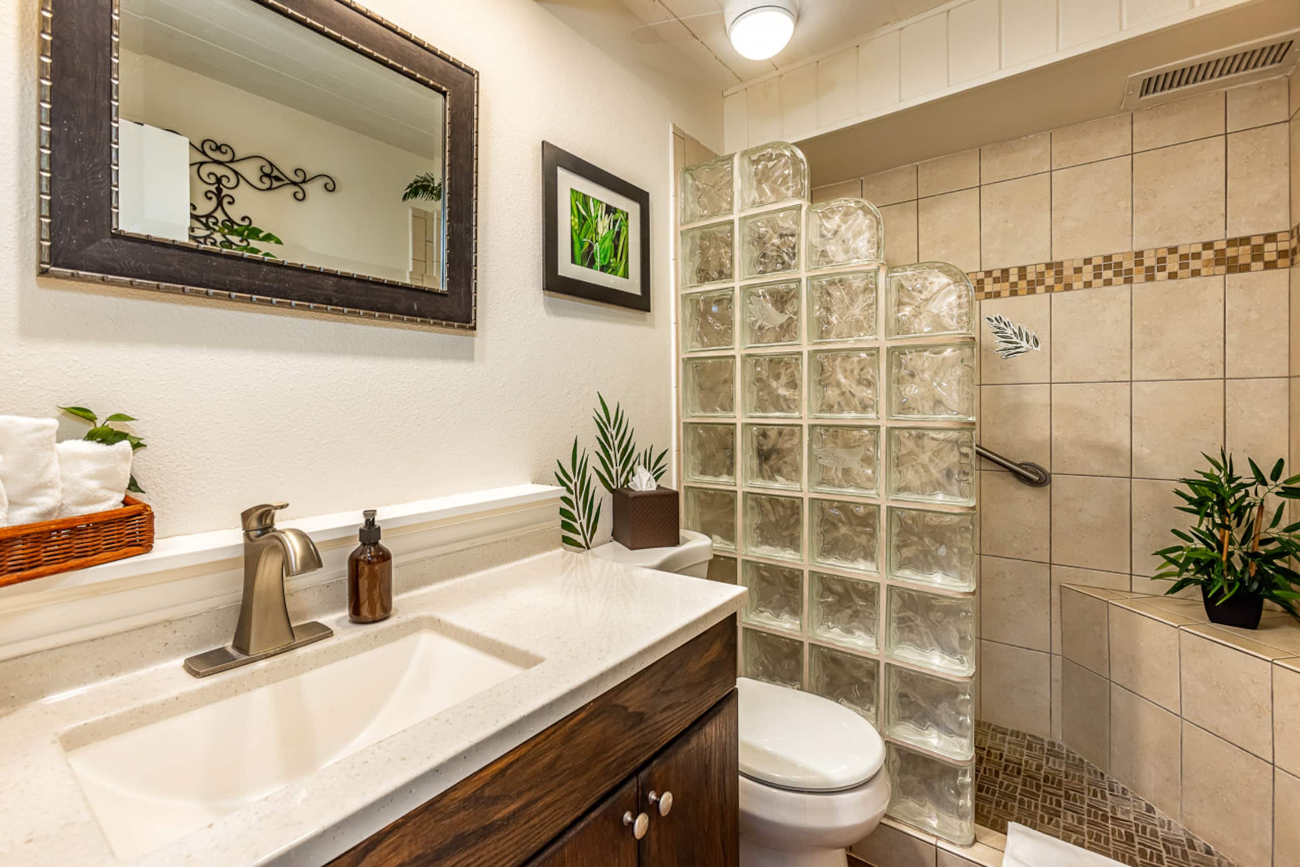 Condo in Wailuku · ★4.41 · 2 bedrooms · 2 beds · 2 shared baths - Image 28