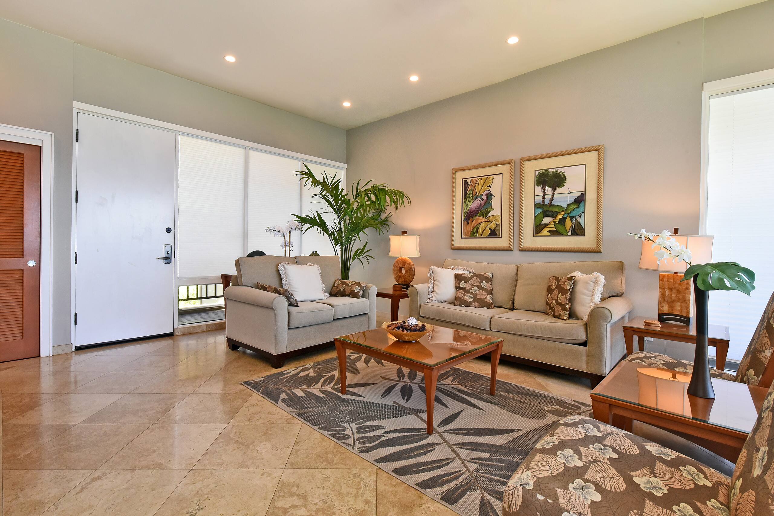 Condo in Lahaina · ★4.71 · 1 bedroom · 2 beds · 1 bath - Image 4