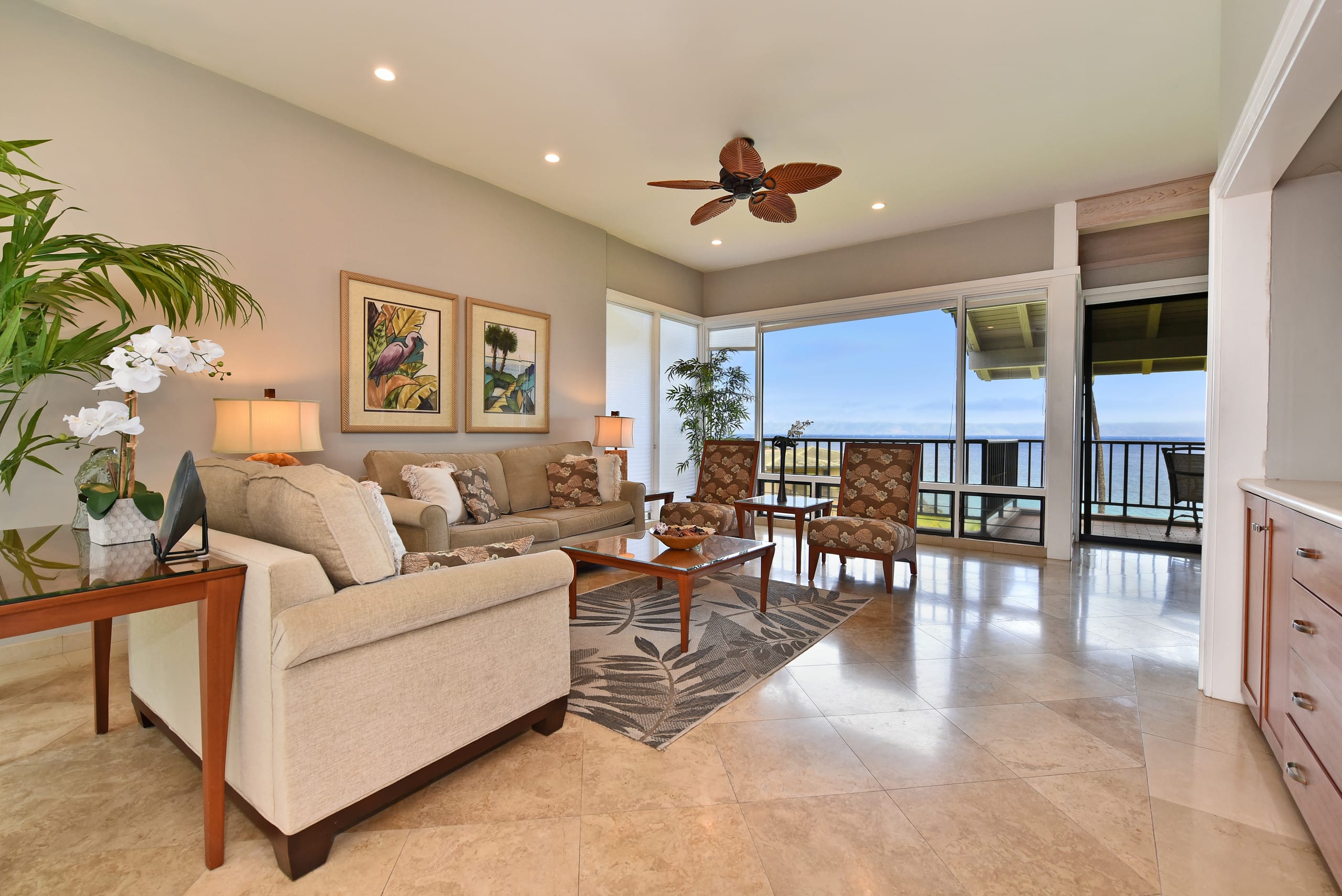Condo in Lahaina · ★4.71 · 1 bedroom · 2 beds · 1 bath - Image 3