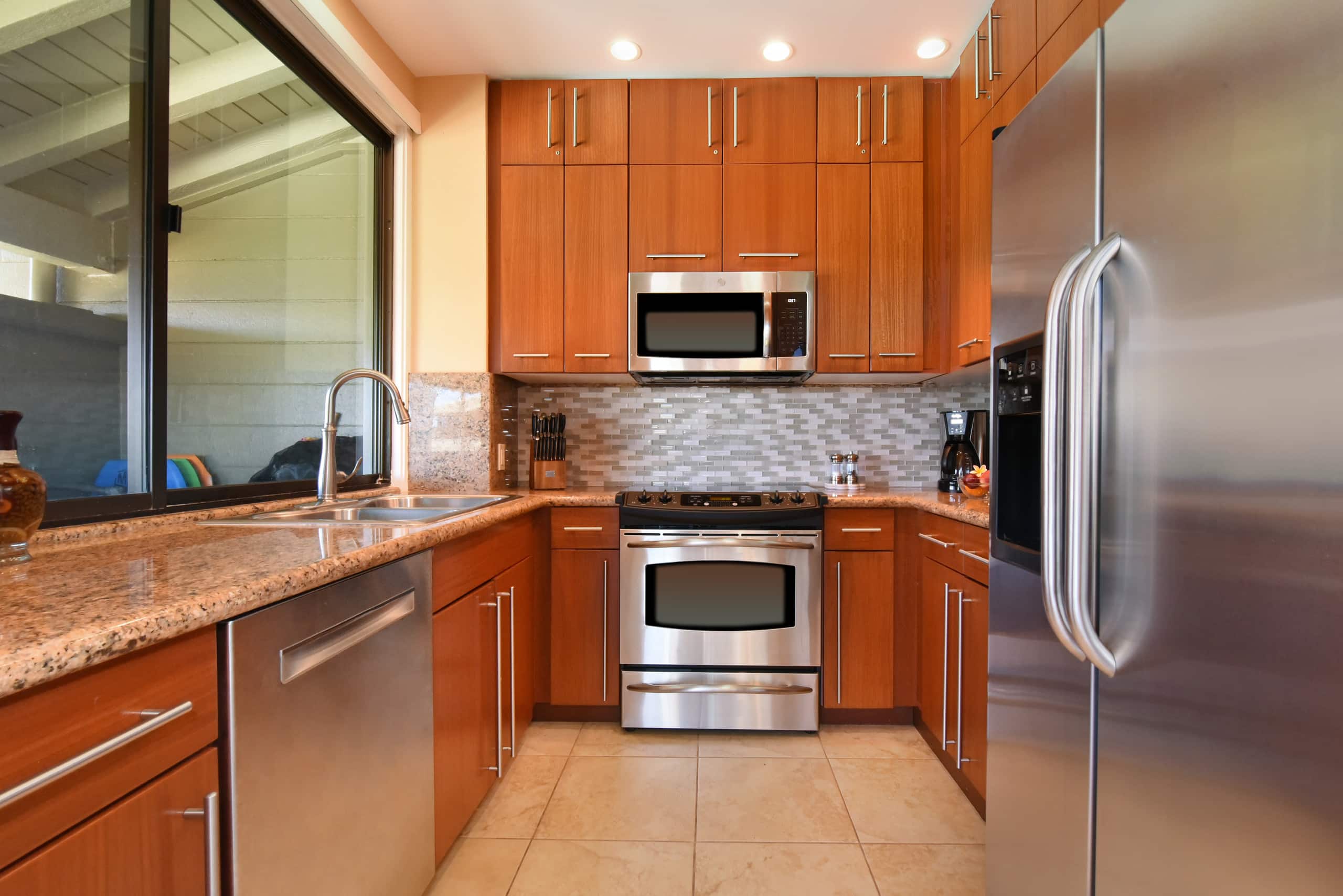 Condo in Lahaina · ★4.71 · 1 bedroom · 2 beds · 1 bath - Image 6