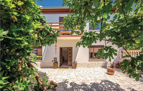 3 bedroom gorgeous home in Jadranovo