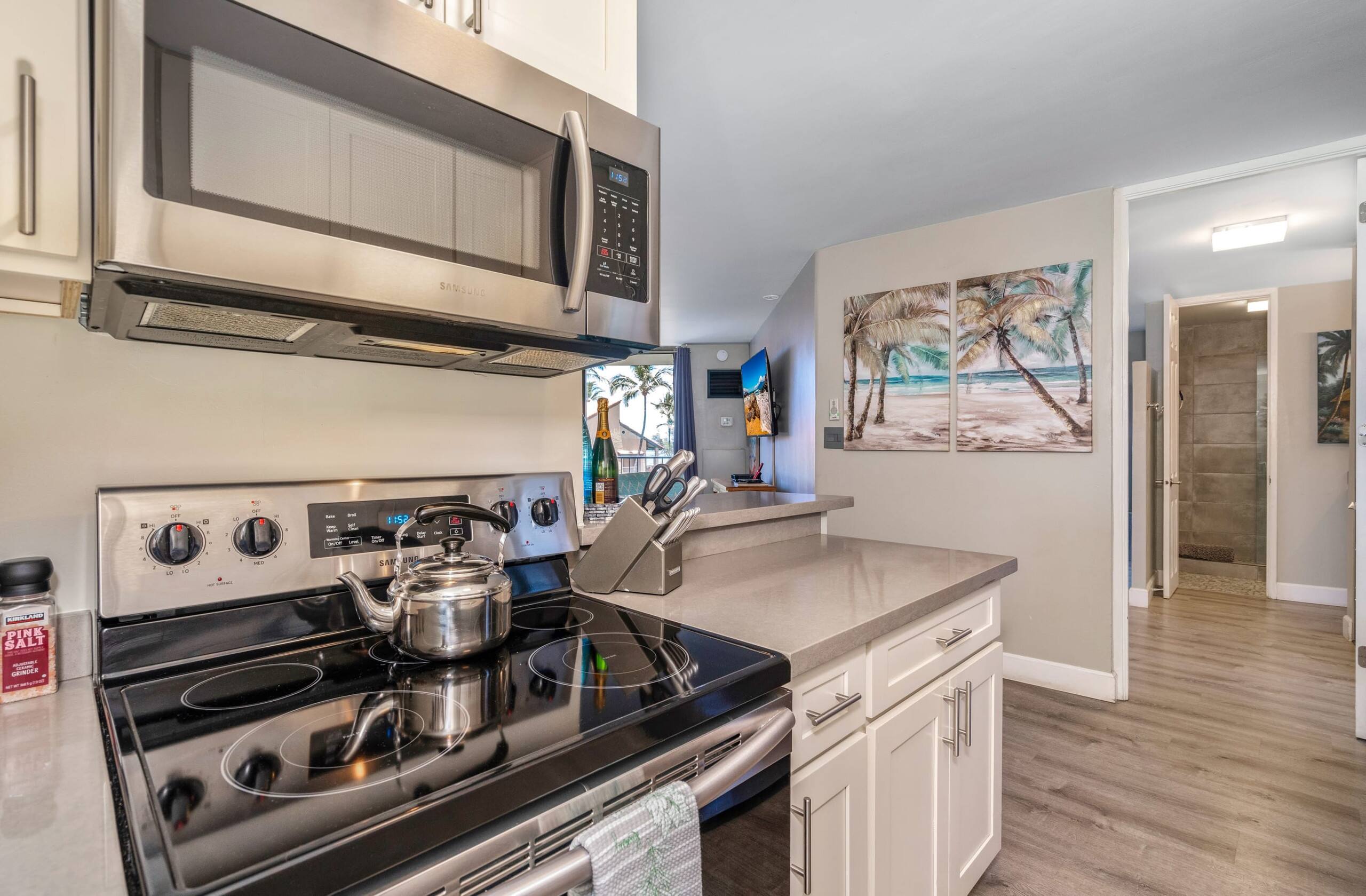 Condo in Kihei · ★4.96 · 1 bedroom · 2 beds · 1 private bath - Image 9