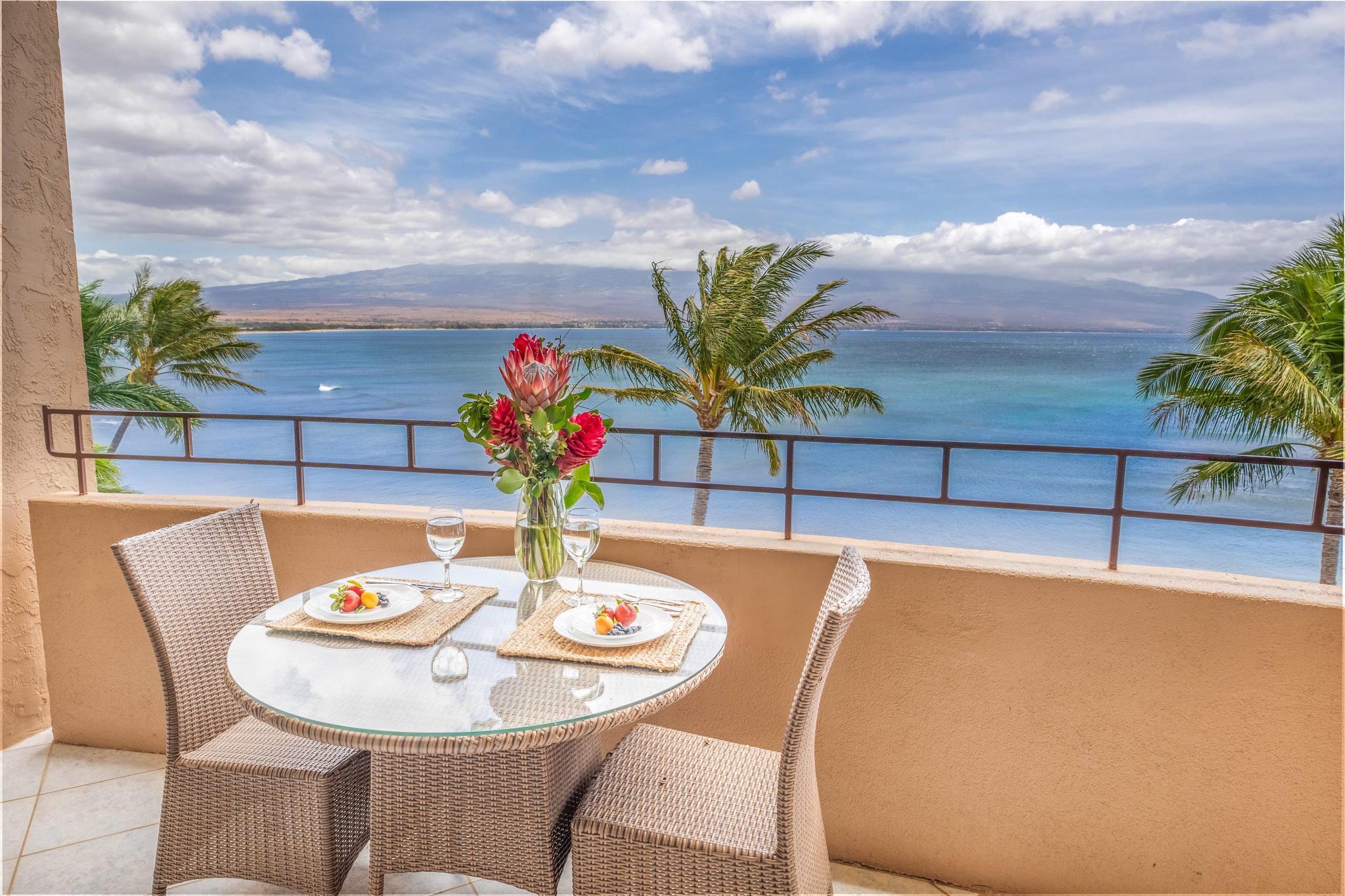 Condo in Wailuku · ★4.89 · 2 bedrooms · 2 beds · 2 baths - Image 1
