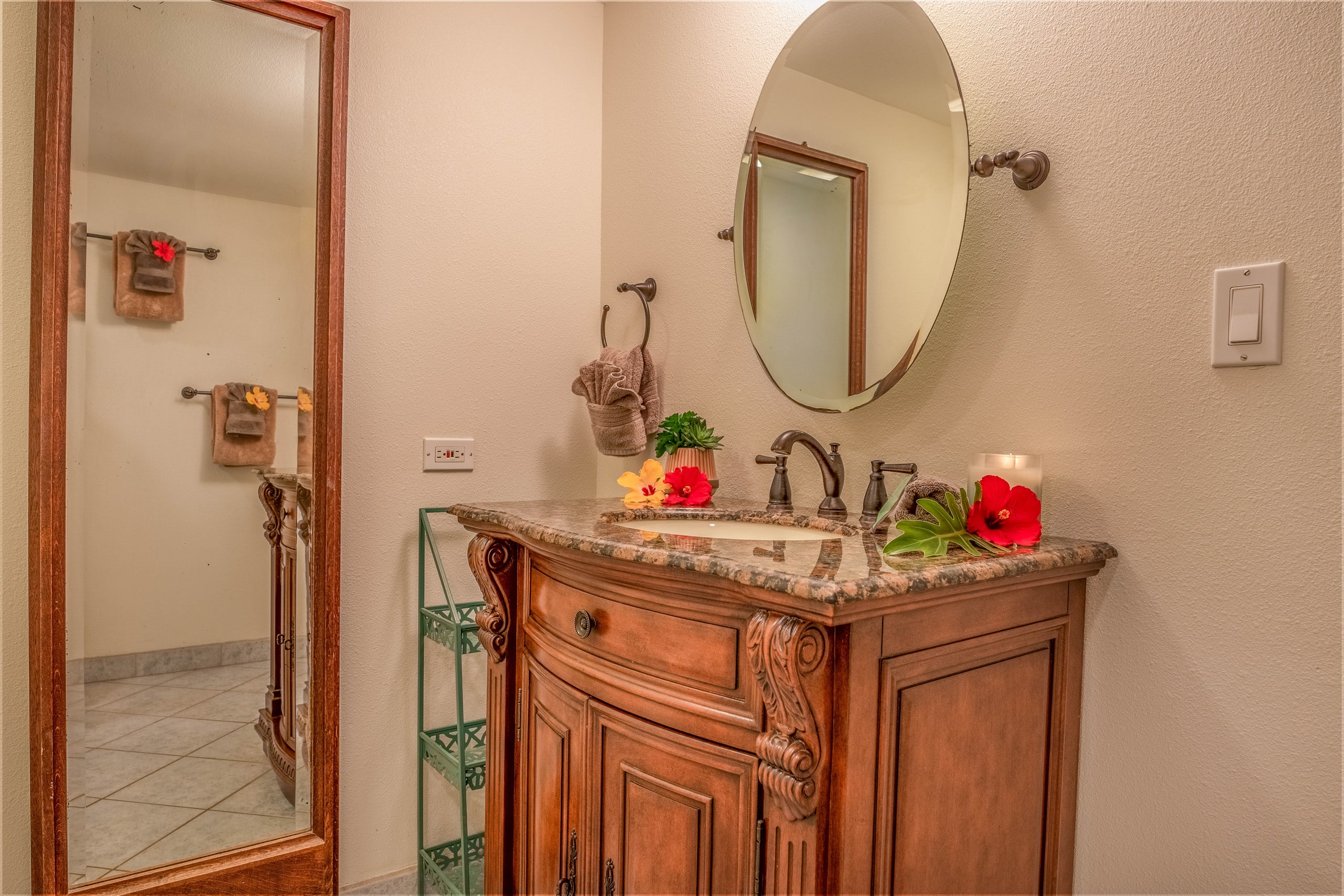 Condo in Wailuku · ★4.89 · 2 bedrooms · 2 beds · 2 baths - Image 14