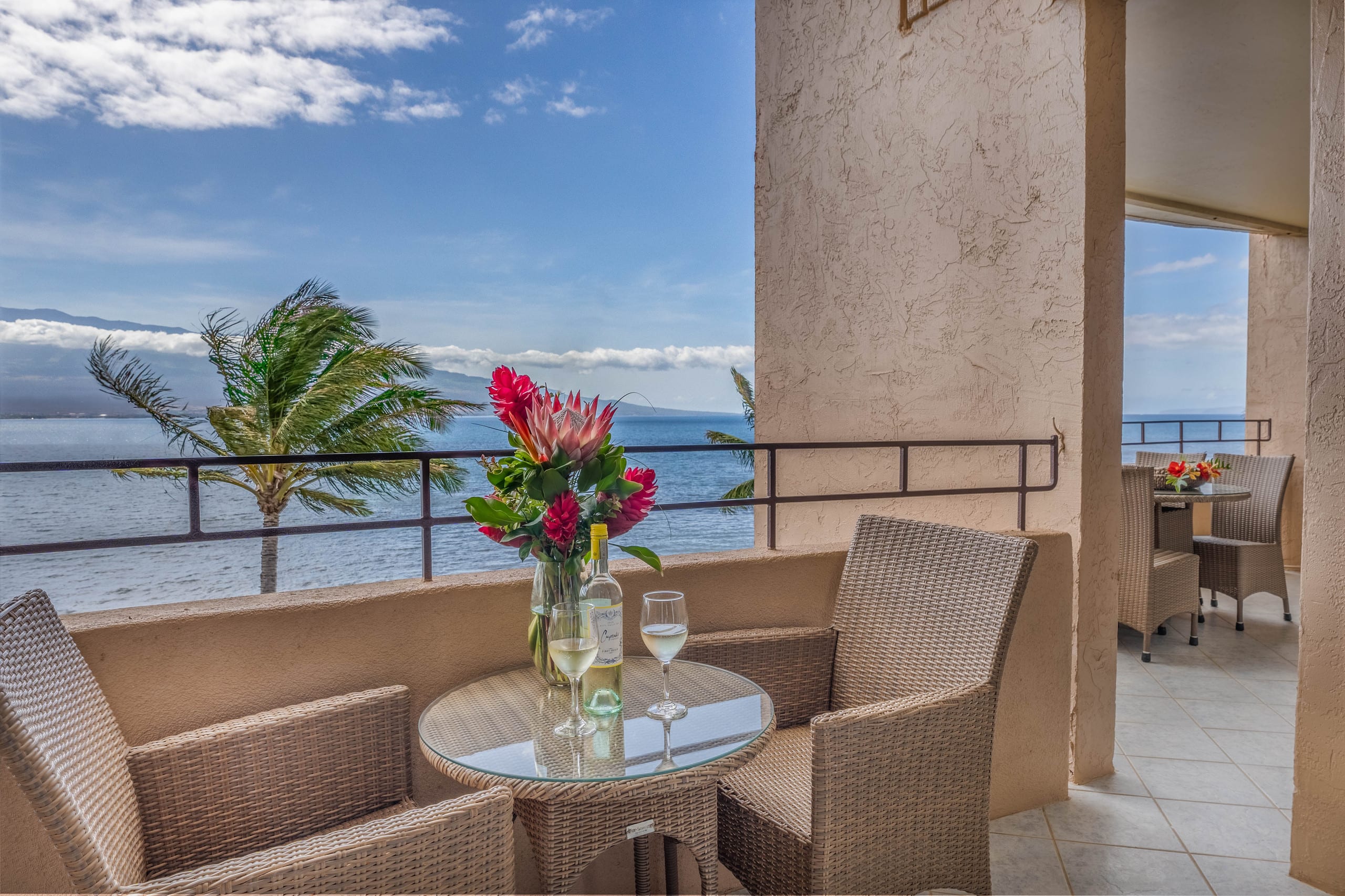 Condo in Wailuku · ★4.89 · 2 bedrooms · 2 beds · 2 baths - Image 4