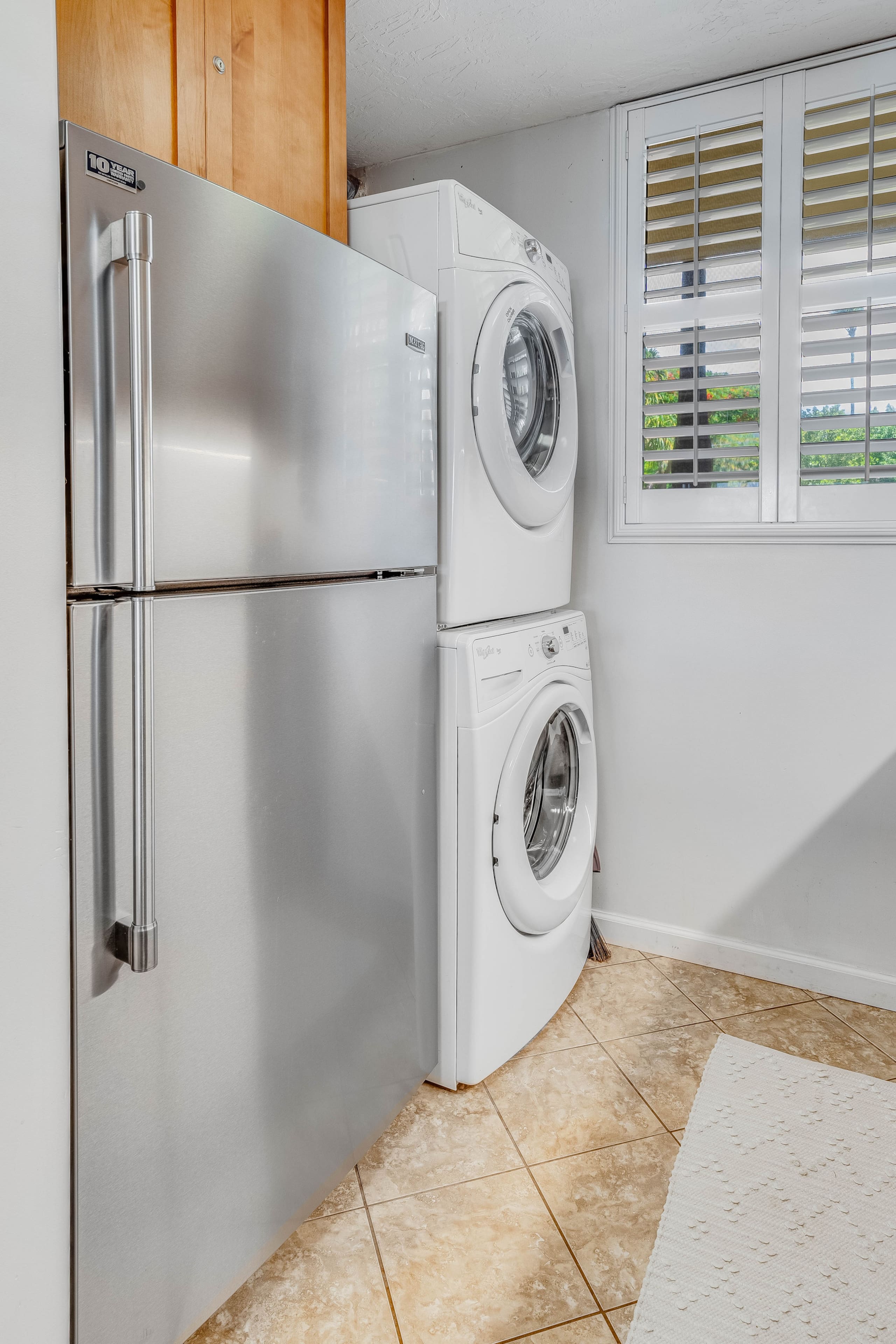 Condo in Wailuku · ★4.69 · 2 bedrooms · 3 beds · 2 shared baths - Image 21