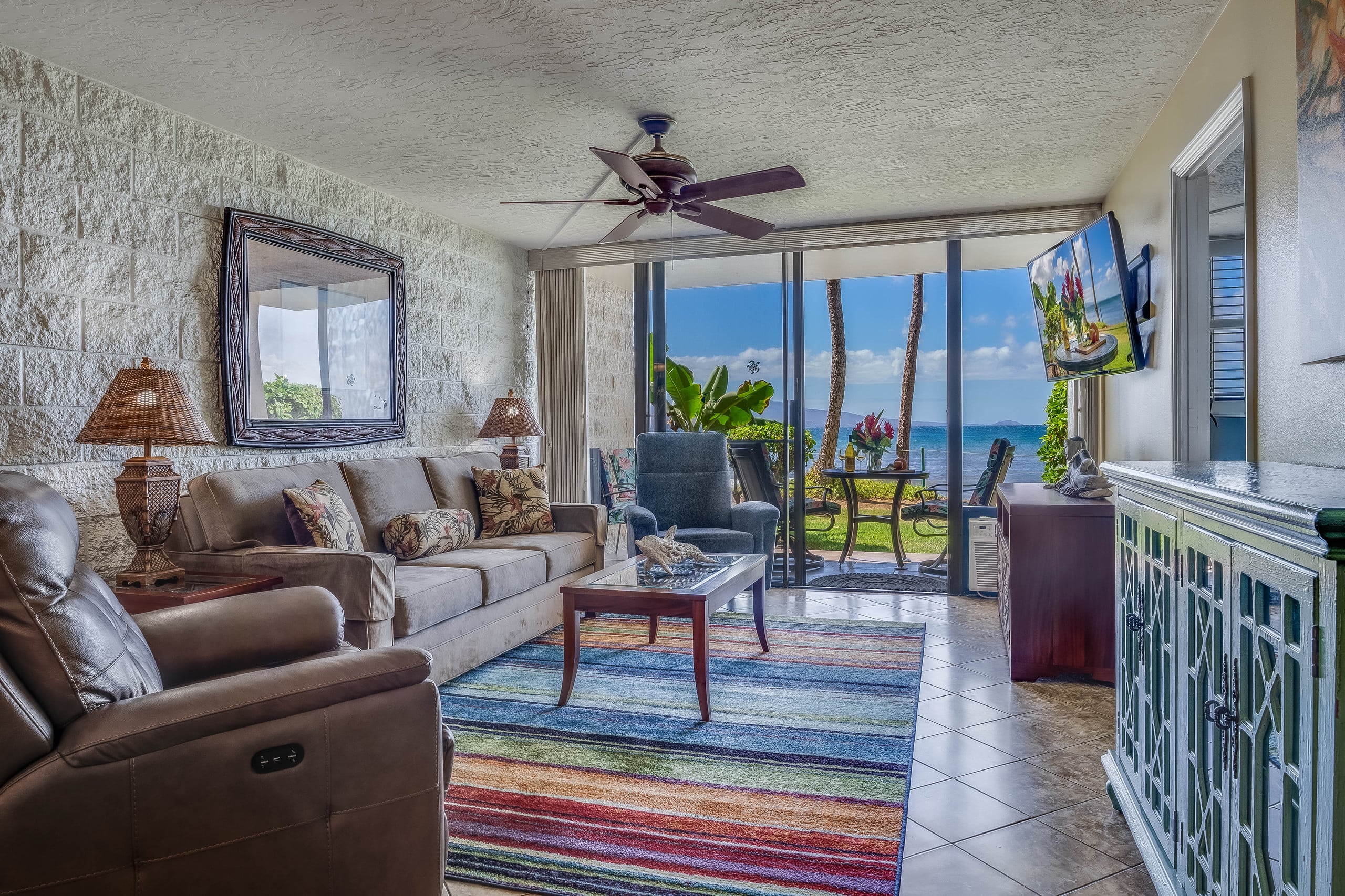 Condo in Wailuku · ★4.69 · 2 bedrooms · 3 beds · 2 shared baths - Image 5
