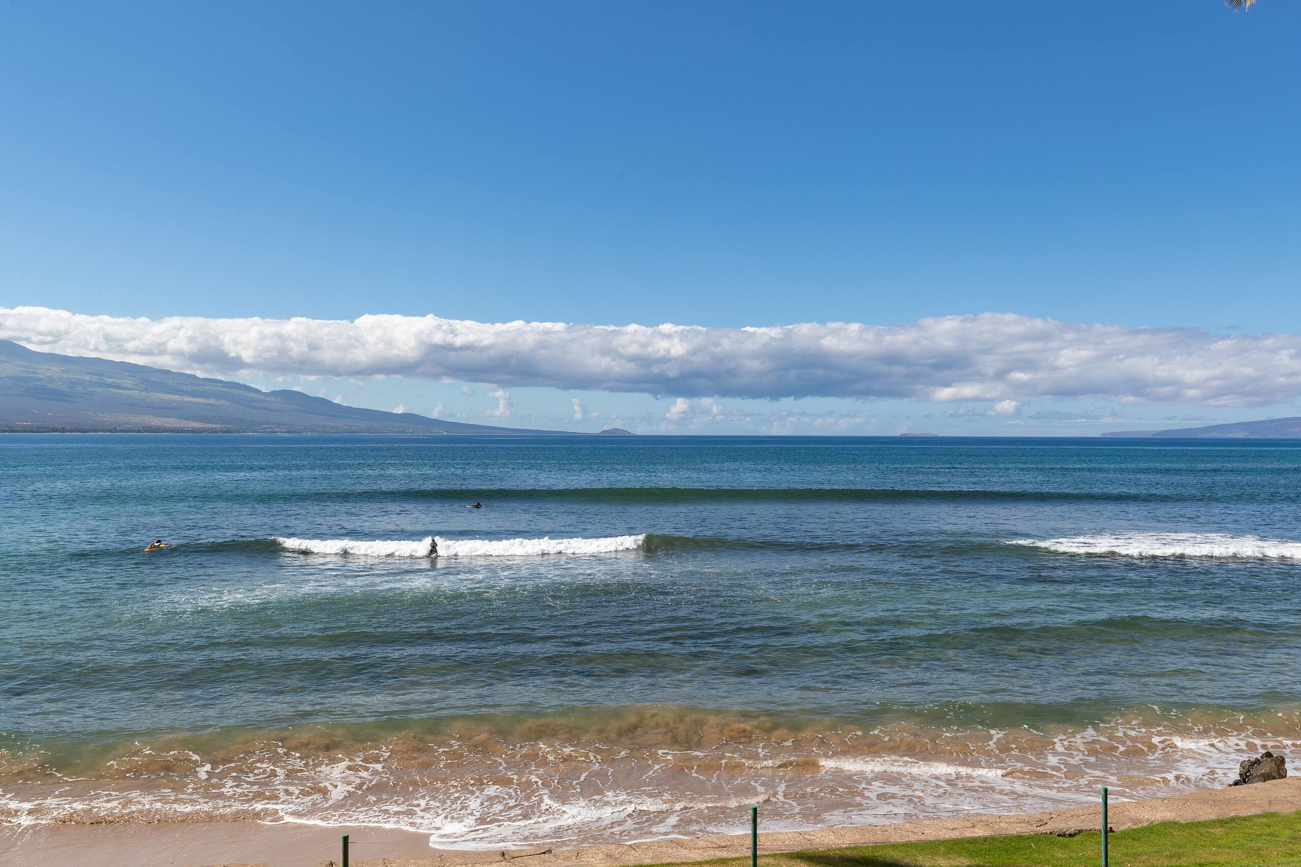 Condo in Wailuku · ★4.69 · 2 bedrooms · 3 beds · 2 shared baths - Image 46