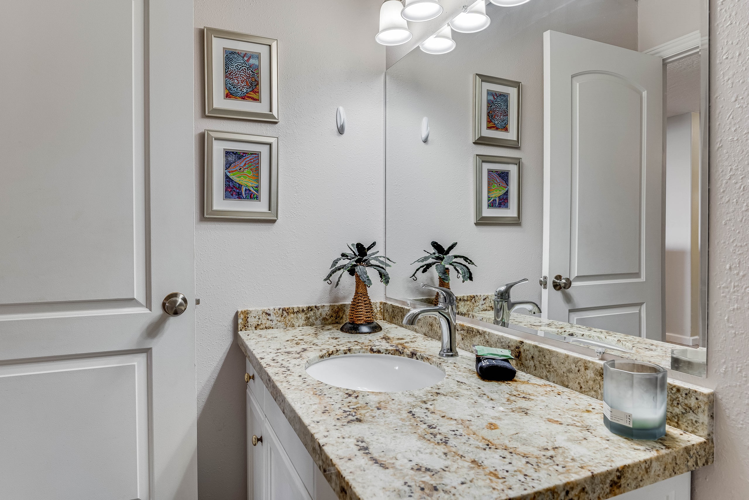 Condo in Wailuku · ★4.69 · 2 bedrooms · 3 beds · 2 shared baths - Image 34