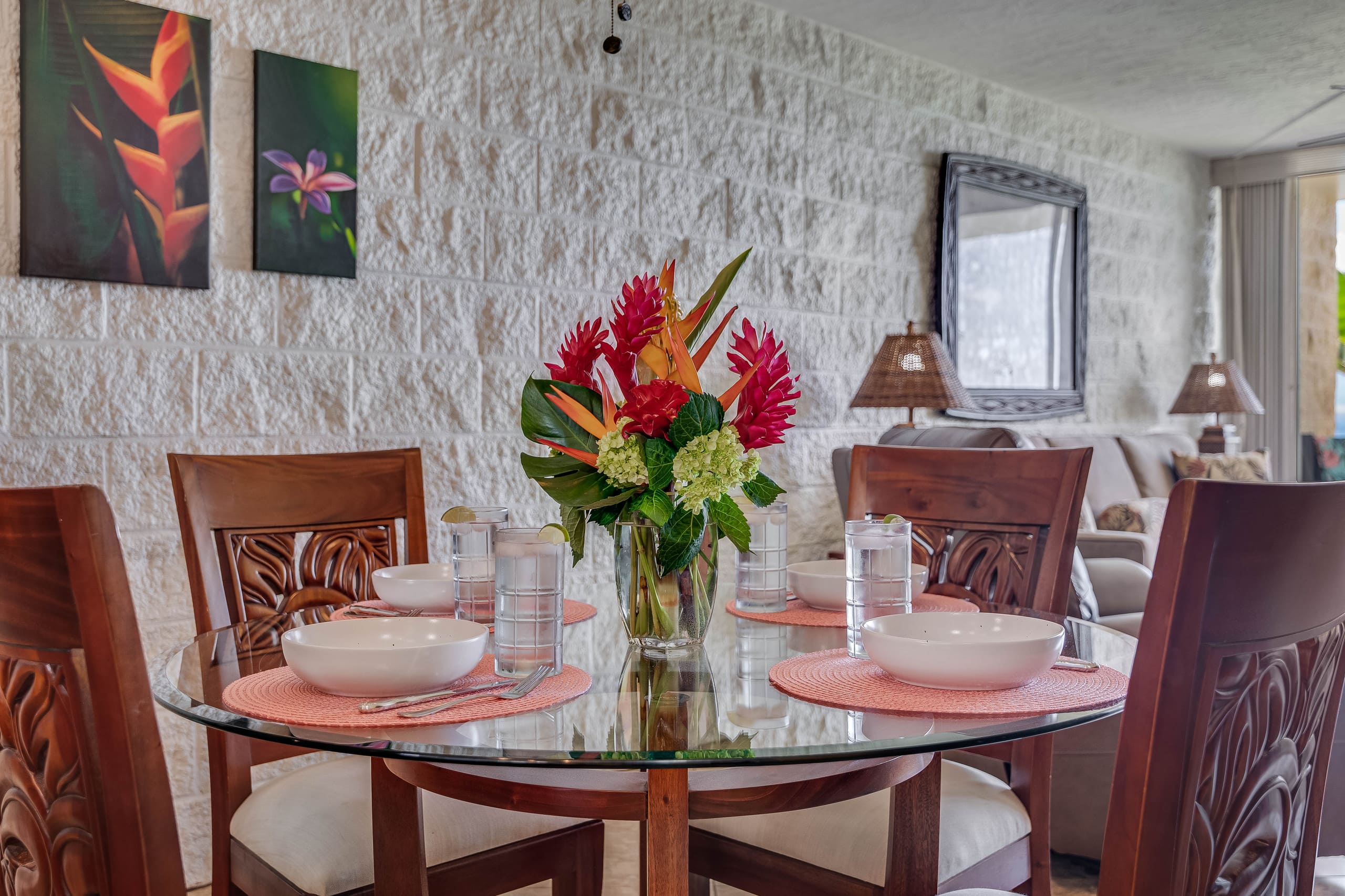 Condo in Wailuku · ★4.69 · 2 bedrooms · 3 beds · 2 shared baths - Image 11