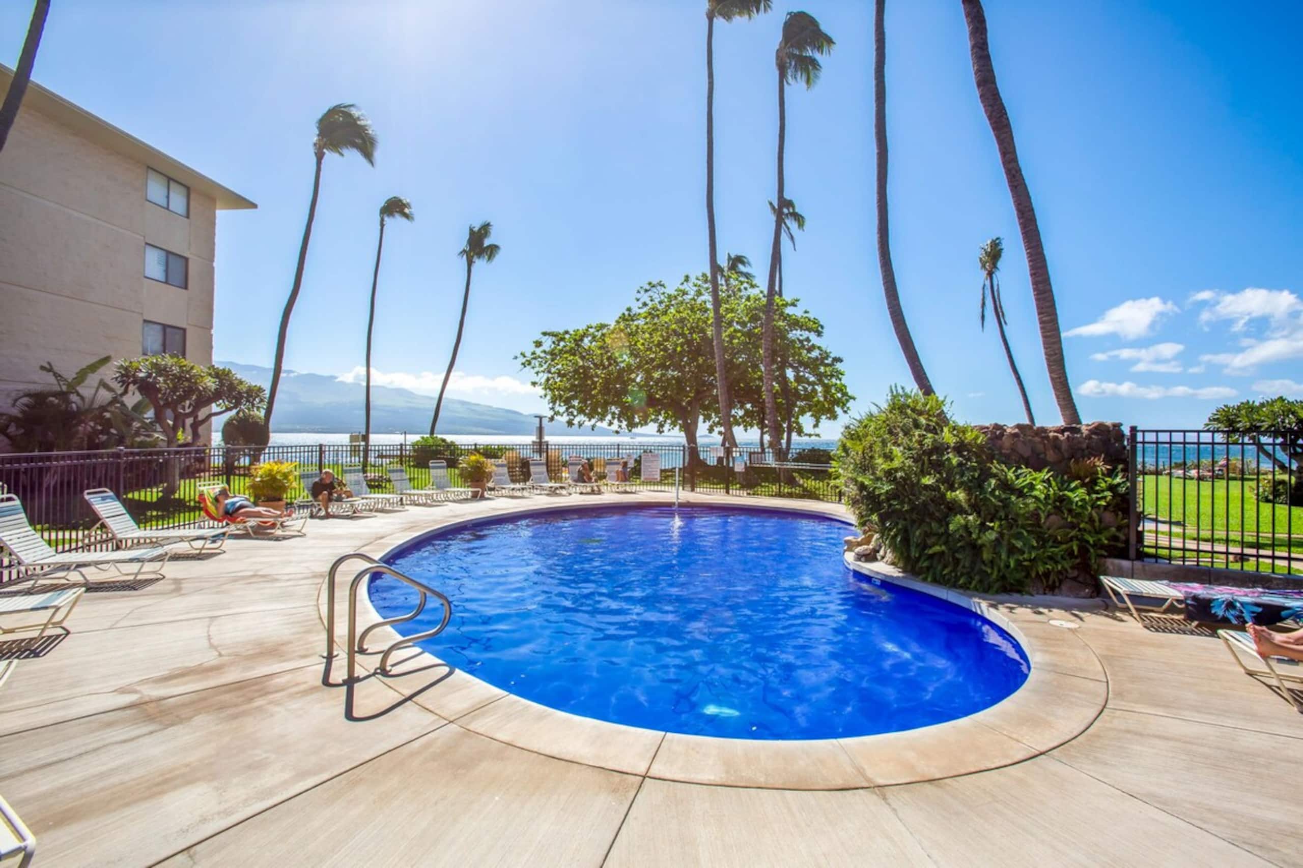 Condo in Wailuku · ★4.69 · 2 bedrooms · 3 beds · 2 shared baths - Image 55