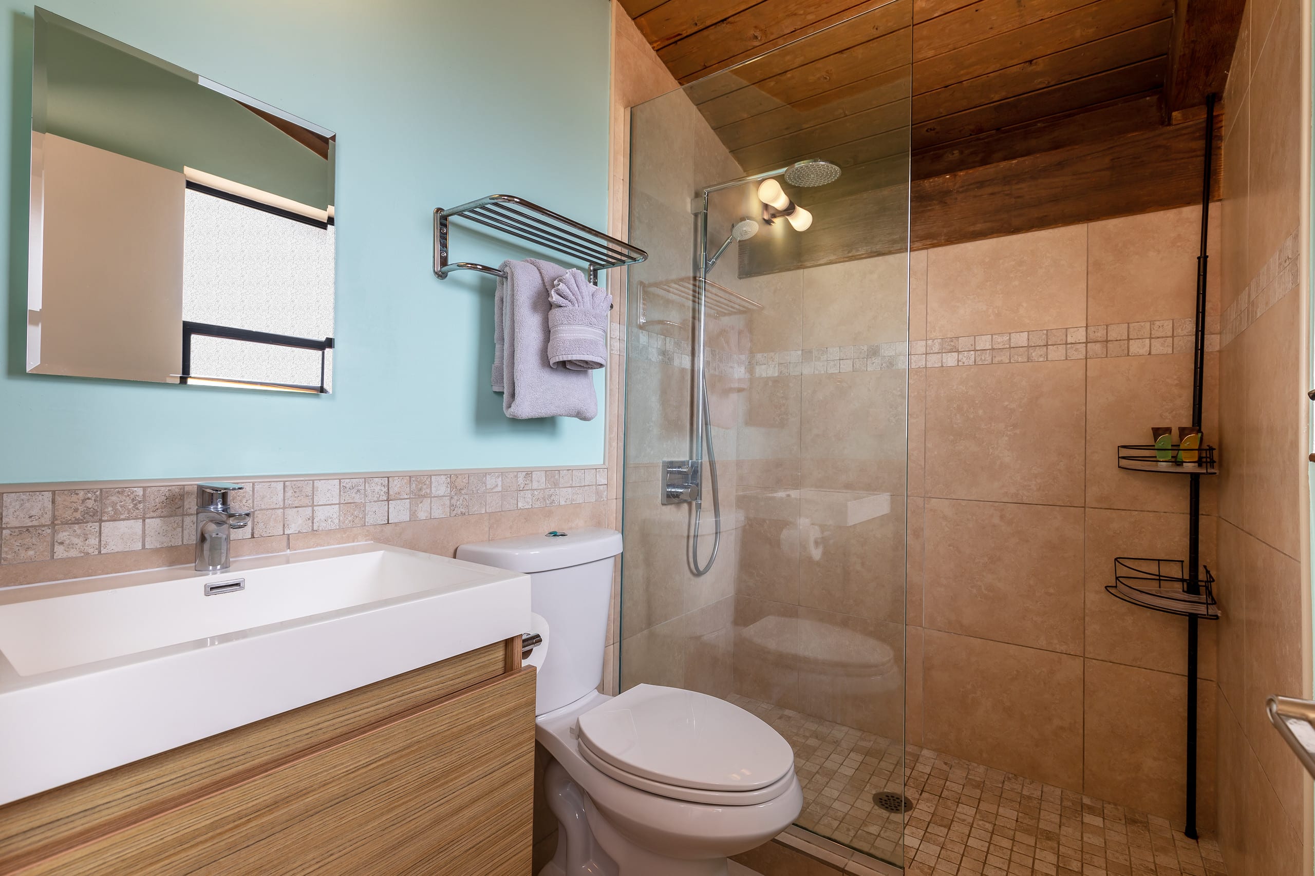 Condo in Wailuku · ★4.72 · 2 bedrooms · 3 beds · 2 baths - Image 21