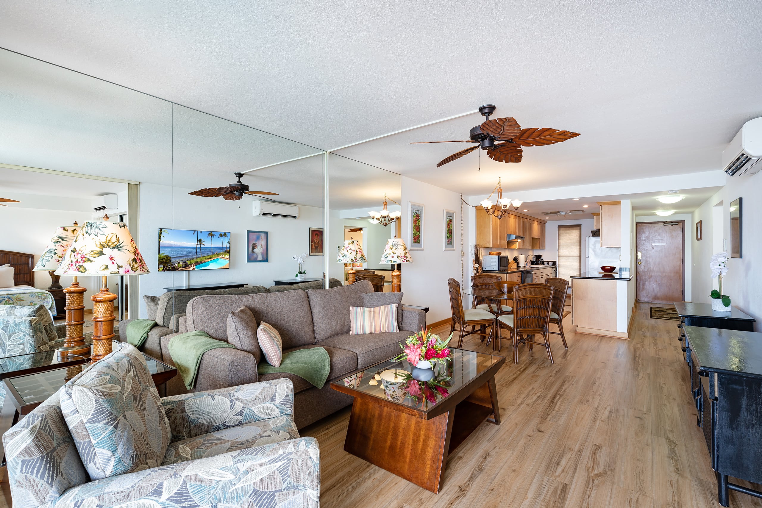 Condo in Wailuku · ★4.84 · 2 bedrooms · 4 beds · 2 baths - Image 4