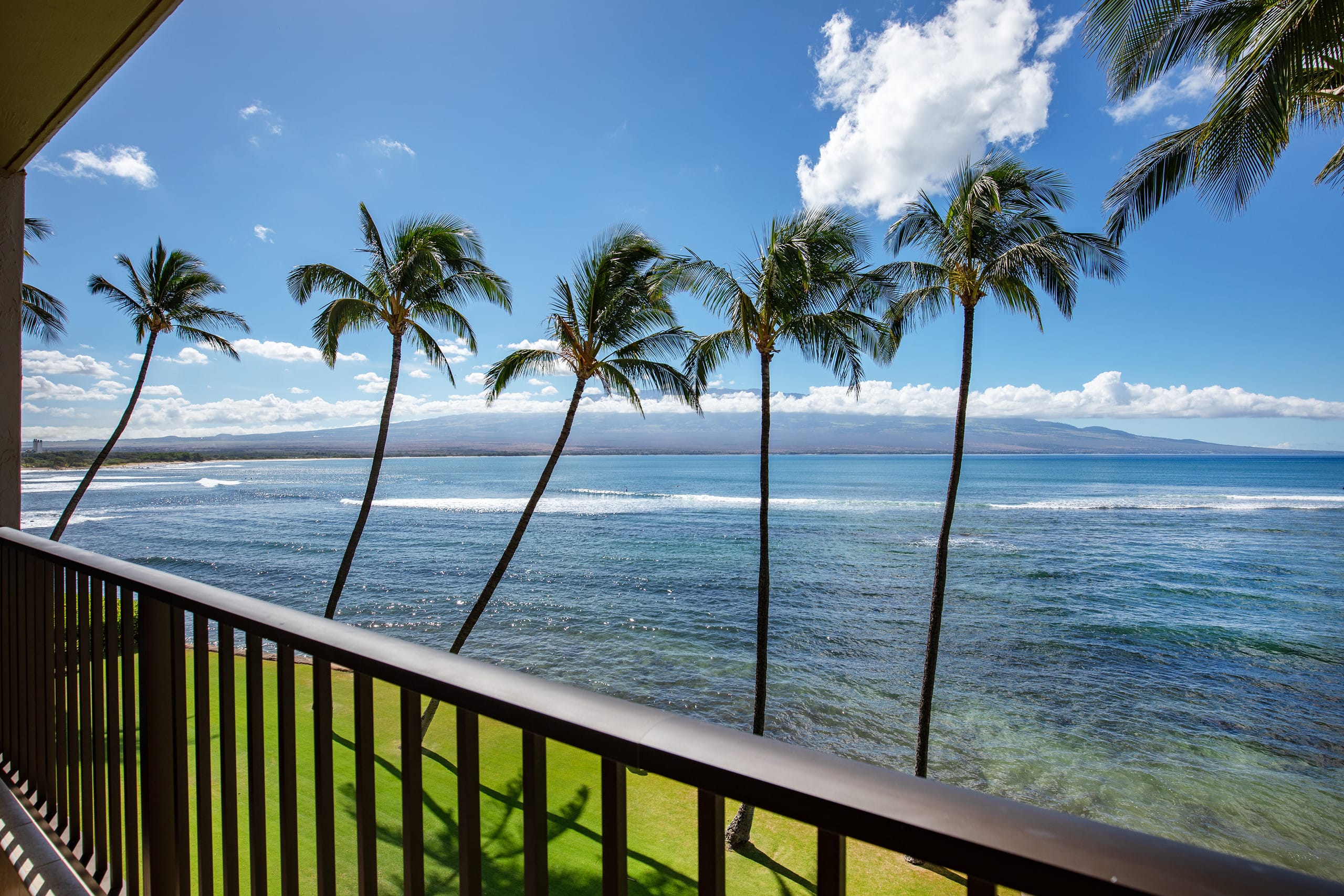 Condo in Wailuku · ★4.97 · 2 bedrooms · 2 beds · 2 baths - Image 27