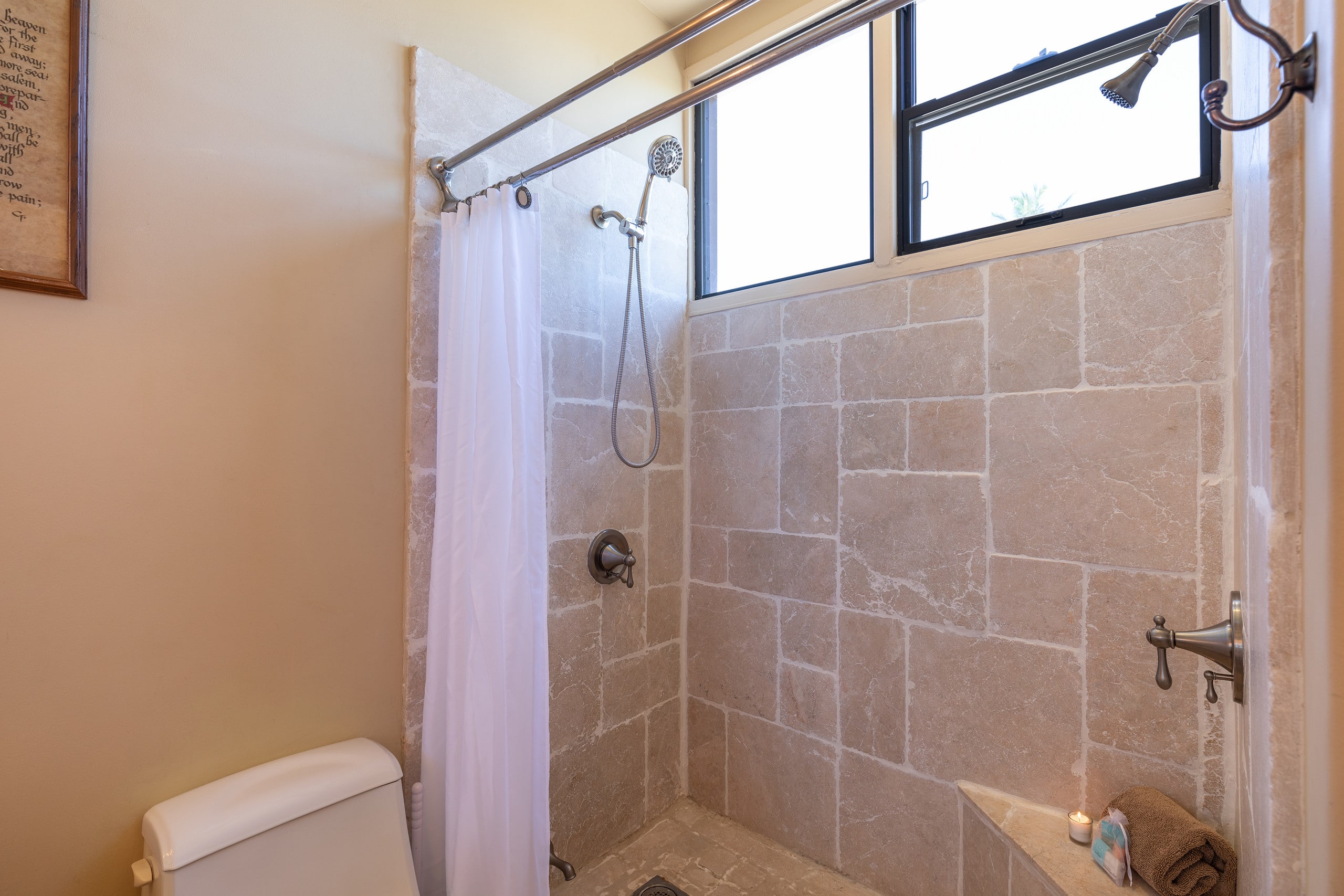 Condo in Wailuku · ★4.75 · 2 bedrooms · 2 beds · 2 shared baths - Image 20