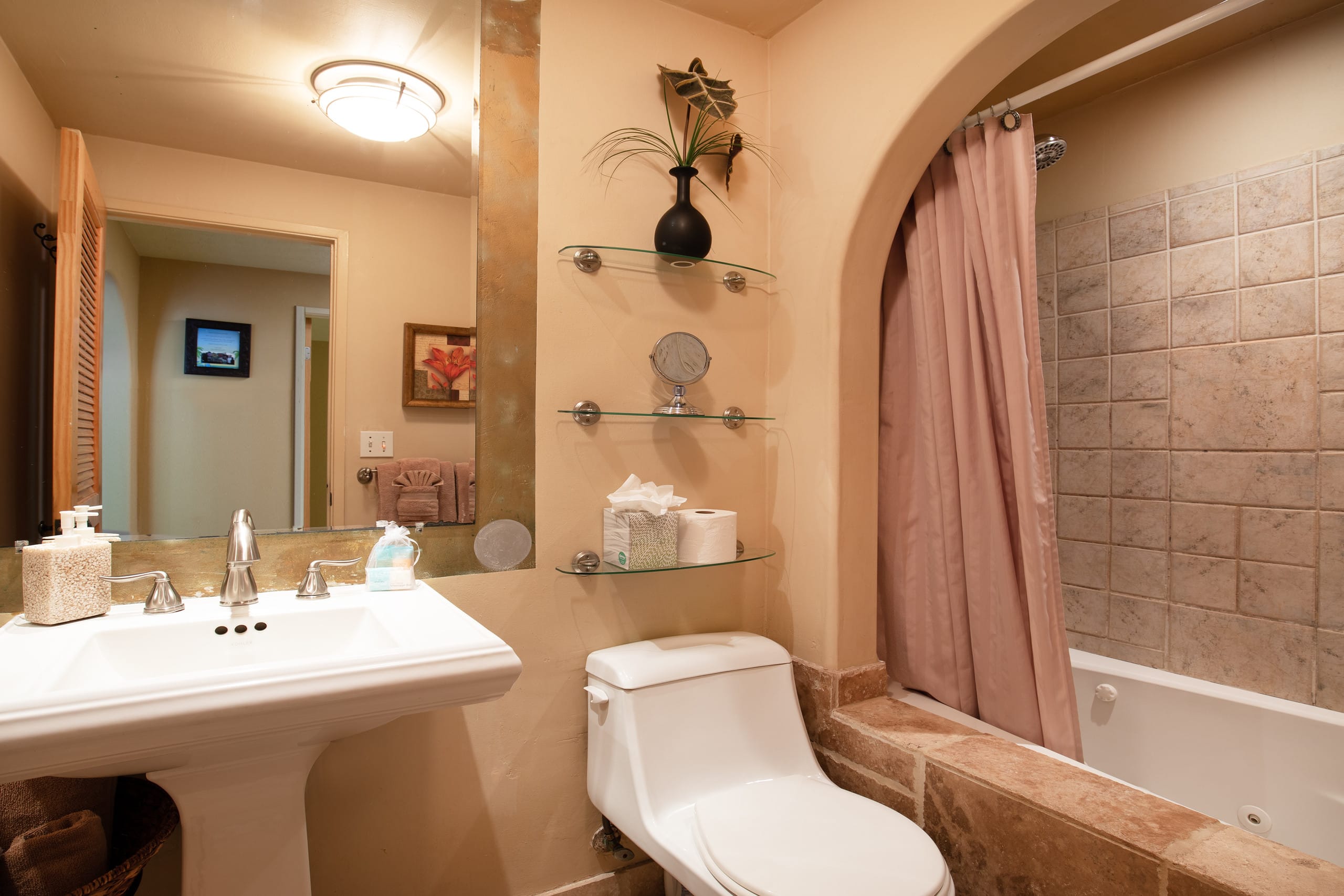 Condo in Wailuku · ★4.75 · 2 bedrooms · 2 beds · 2 shared baths - Image 27
