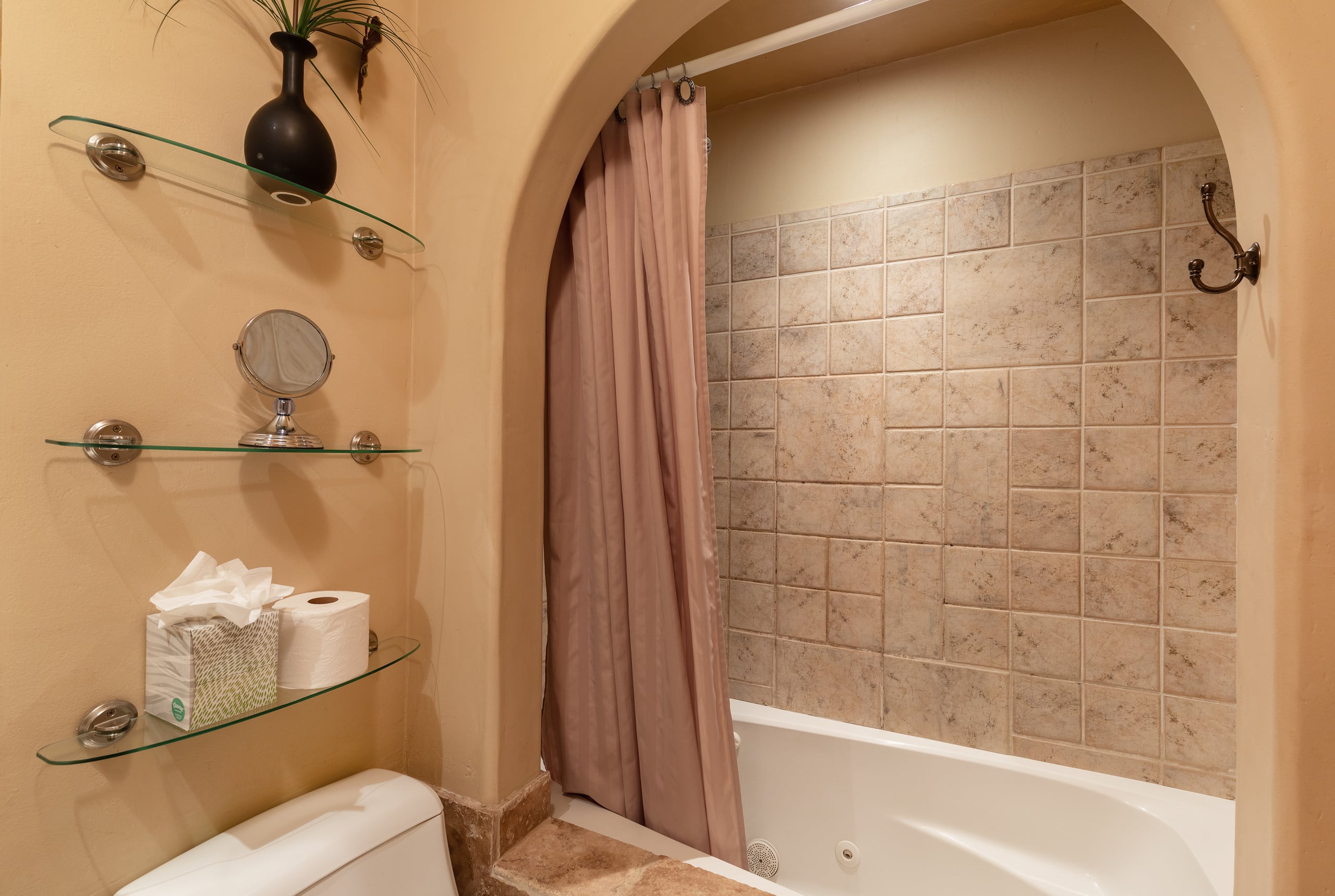 Condo in Wailuku · ★4.75 · 2 bedrooms · 2 beds · 2 shared baths - Image 26