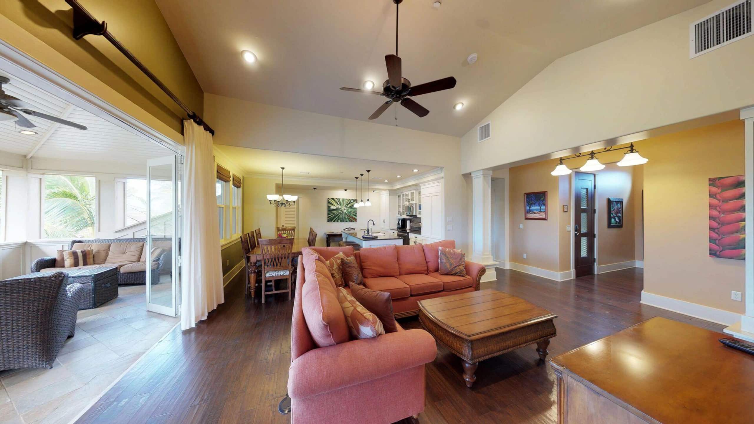 4BR I Elegant Poolside Penthouse l Private - Photo 37